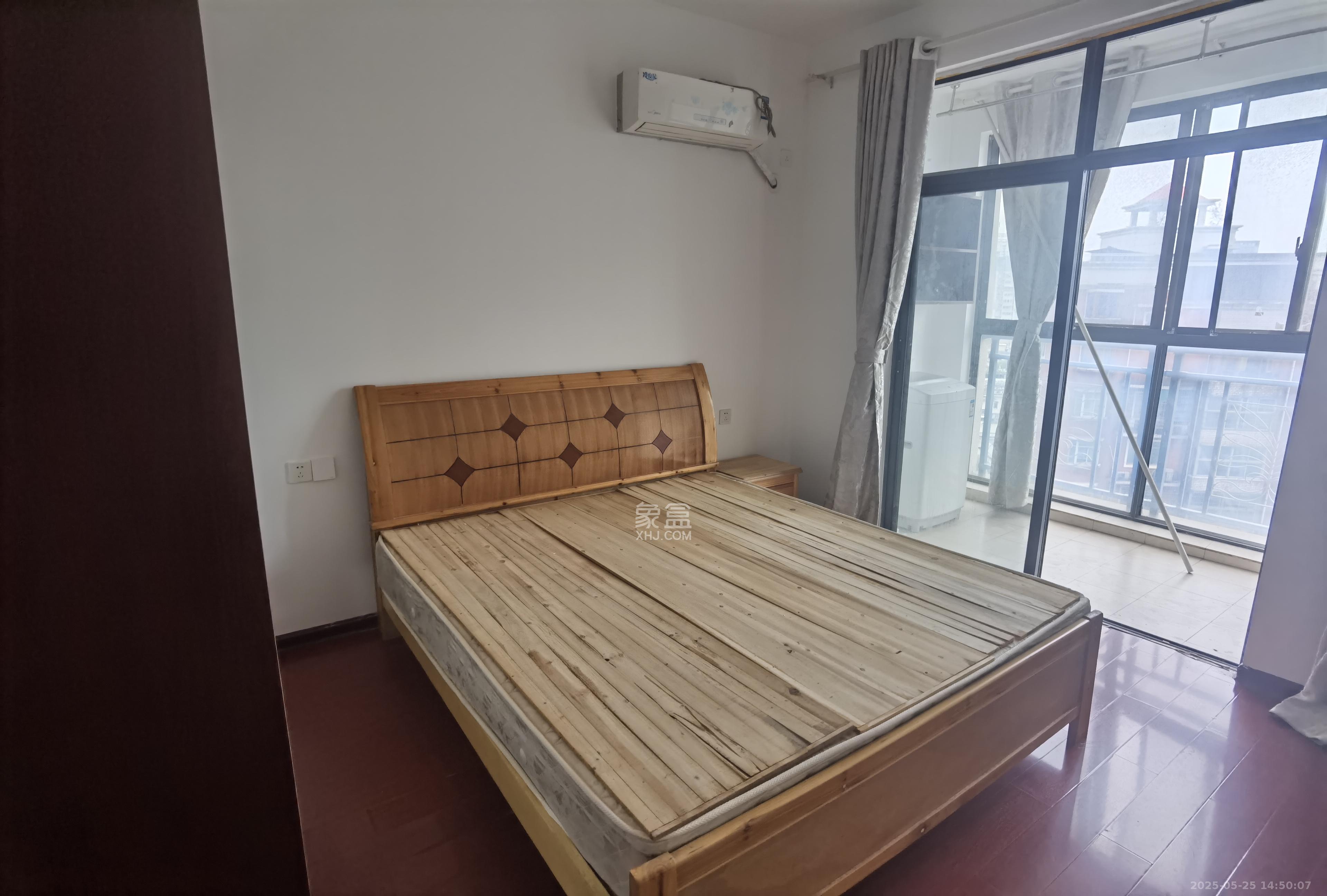 阳光锦城 2室2厅1卫 2400.0元/月 阳光锦城 2室2厅1卫 2400.0元/月室内图