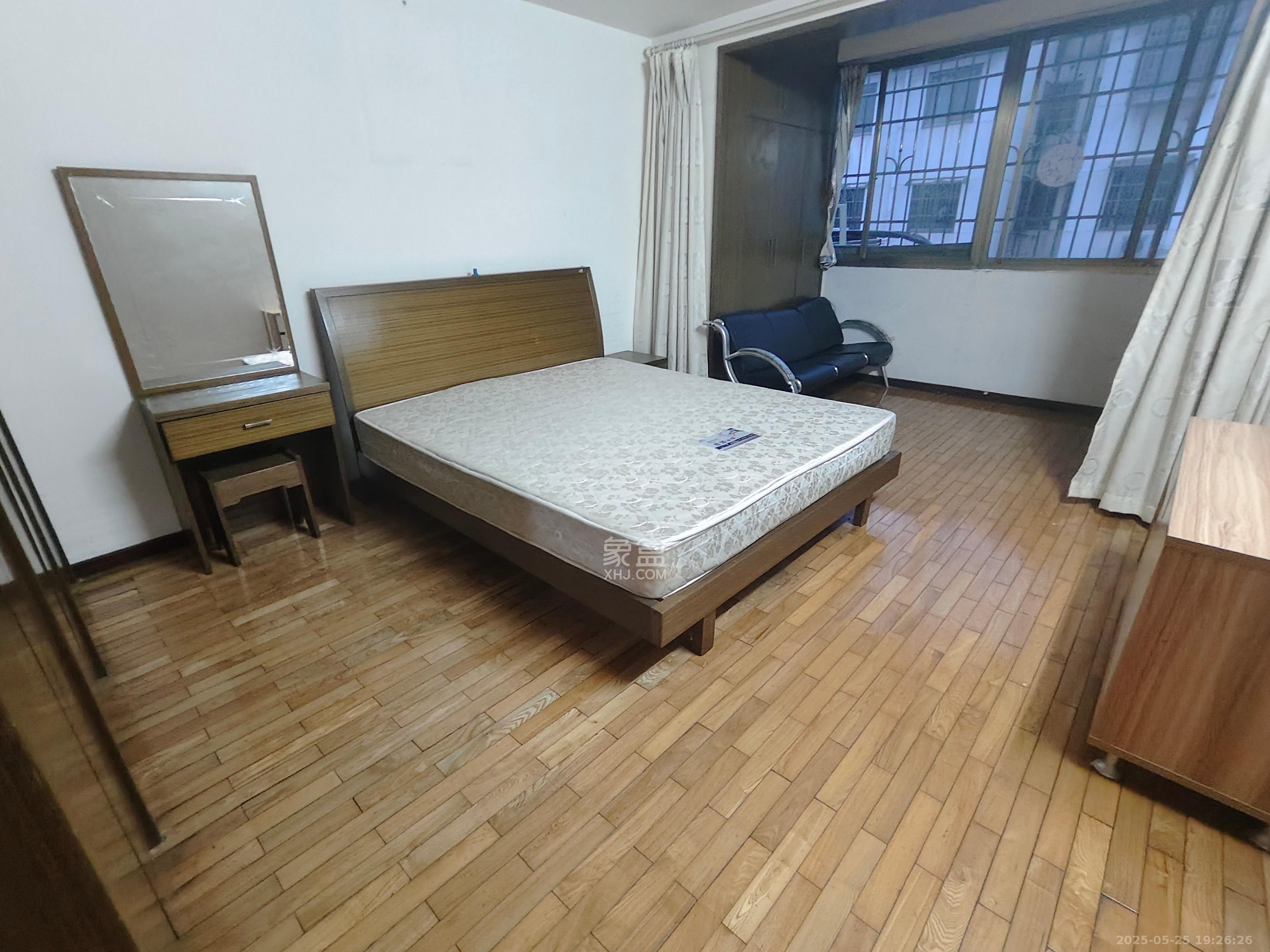 雨花机电市场  2室2厅1卫   1200.00元/月室内图