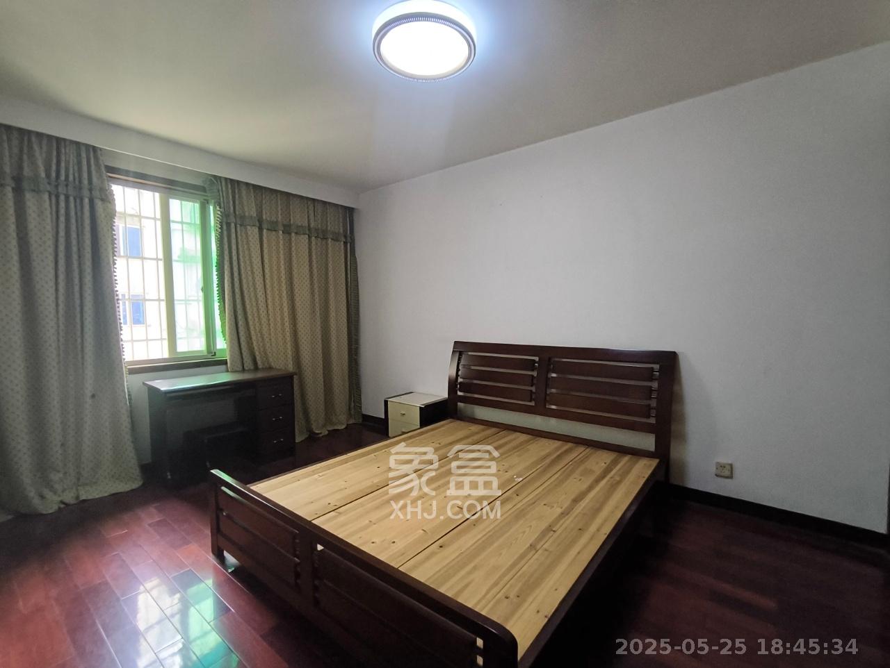 南建公寓  2室2厅1卫   2000.00元/月室内图
