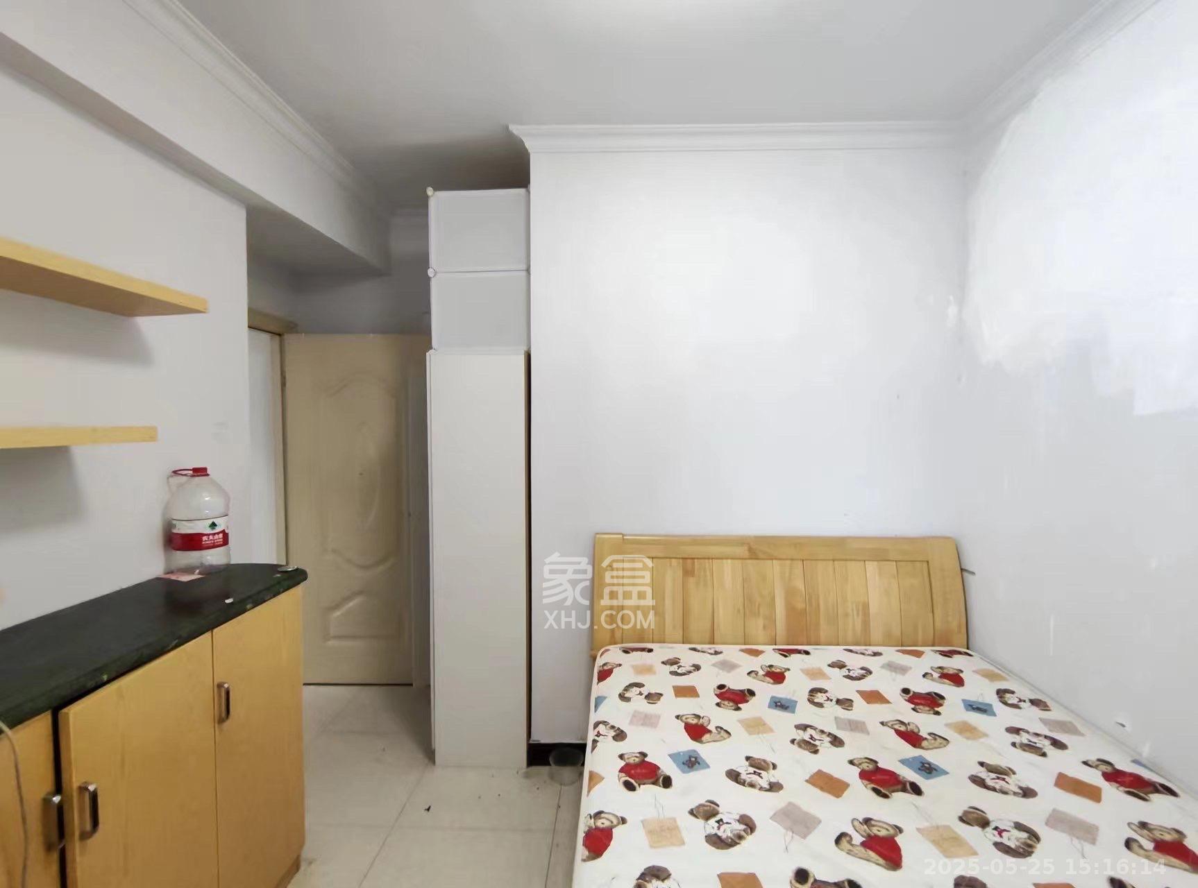 曙光领峰(曙光家园)  3室2厅1卫    2800.0元/月 曙光领峰(曙光家园)  3室2厅1卫    2800.0元/月室内图