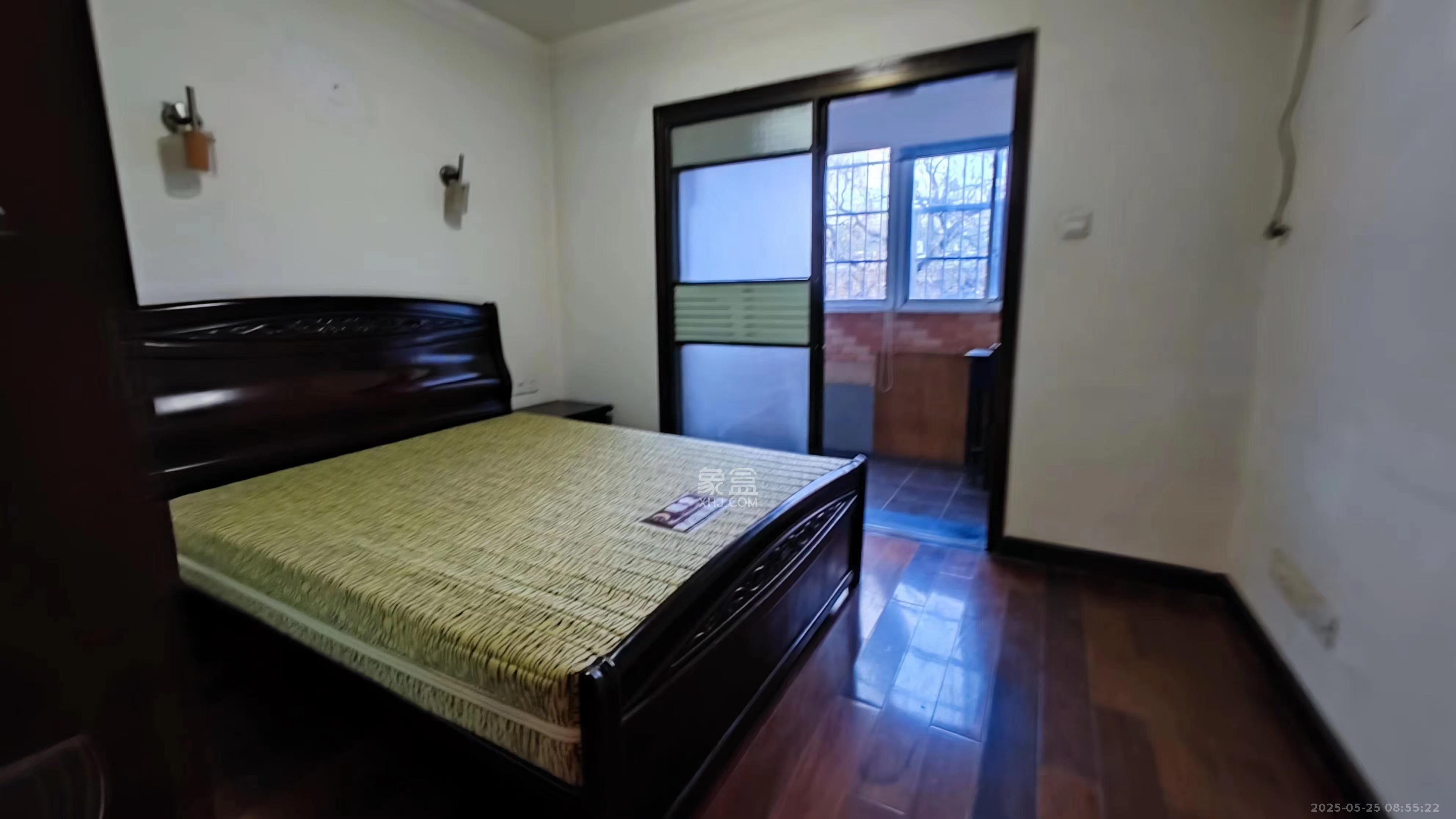 森宇佳园 3室2厅2卫 2100.0元/月 森宇佳园 3室2厅2卫 2100.0元/月室内图