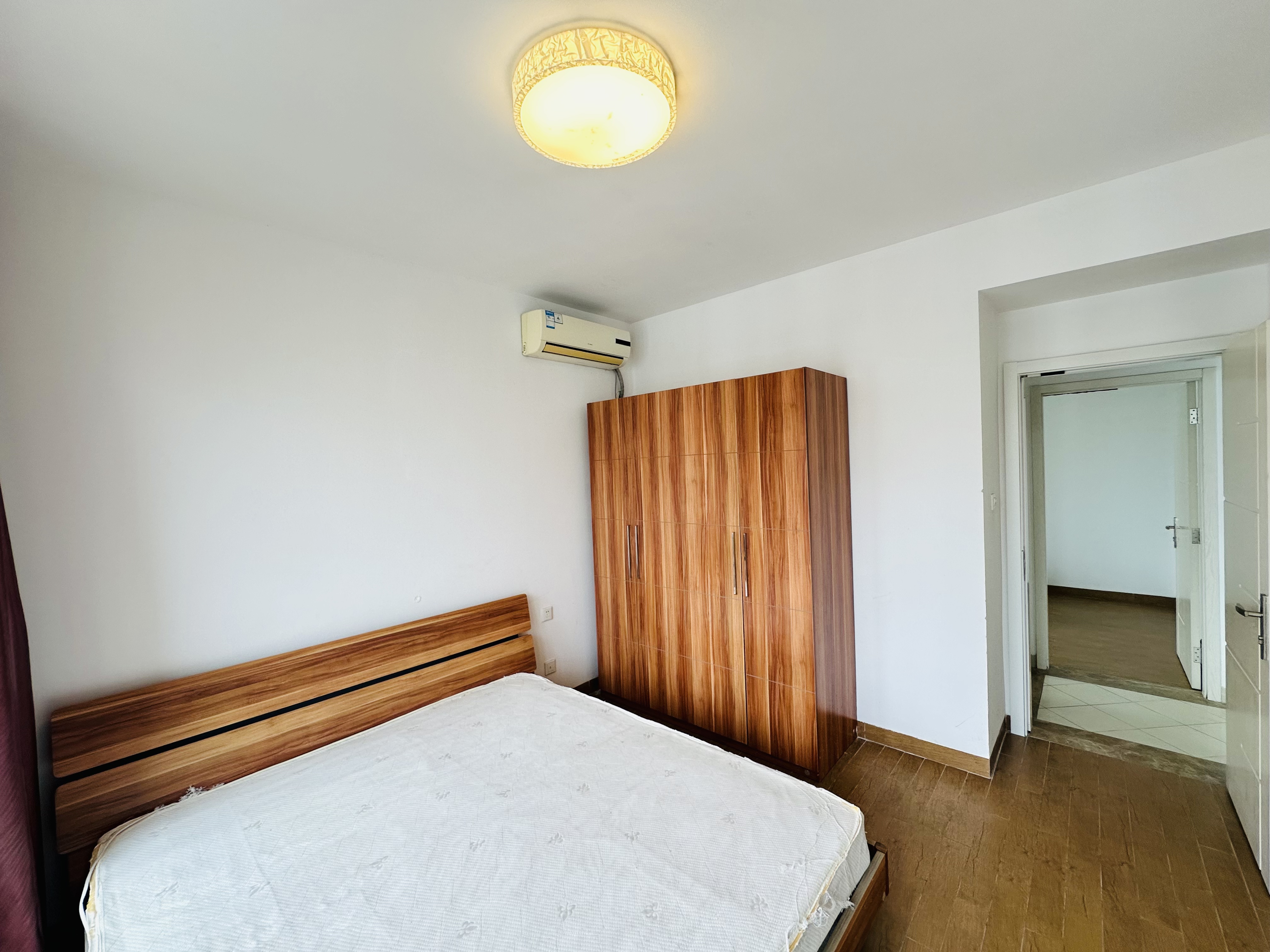 荣域  2室2厅1卫    2700.0元/月 荣域  2室2厅1卫    2700.0元/月室内图