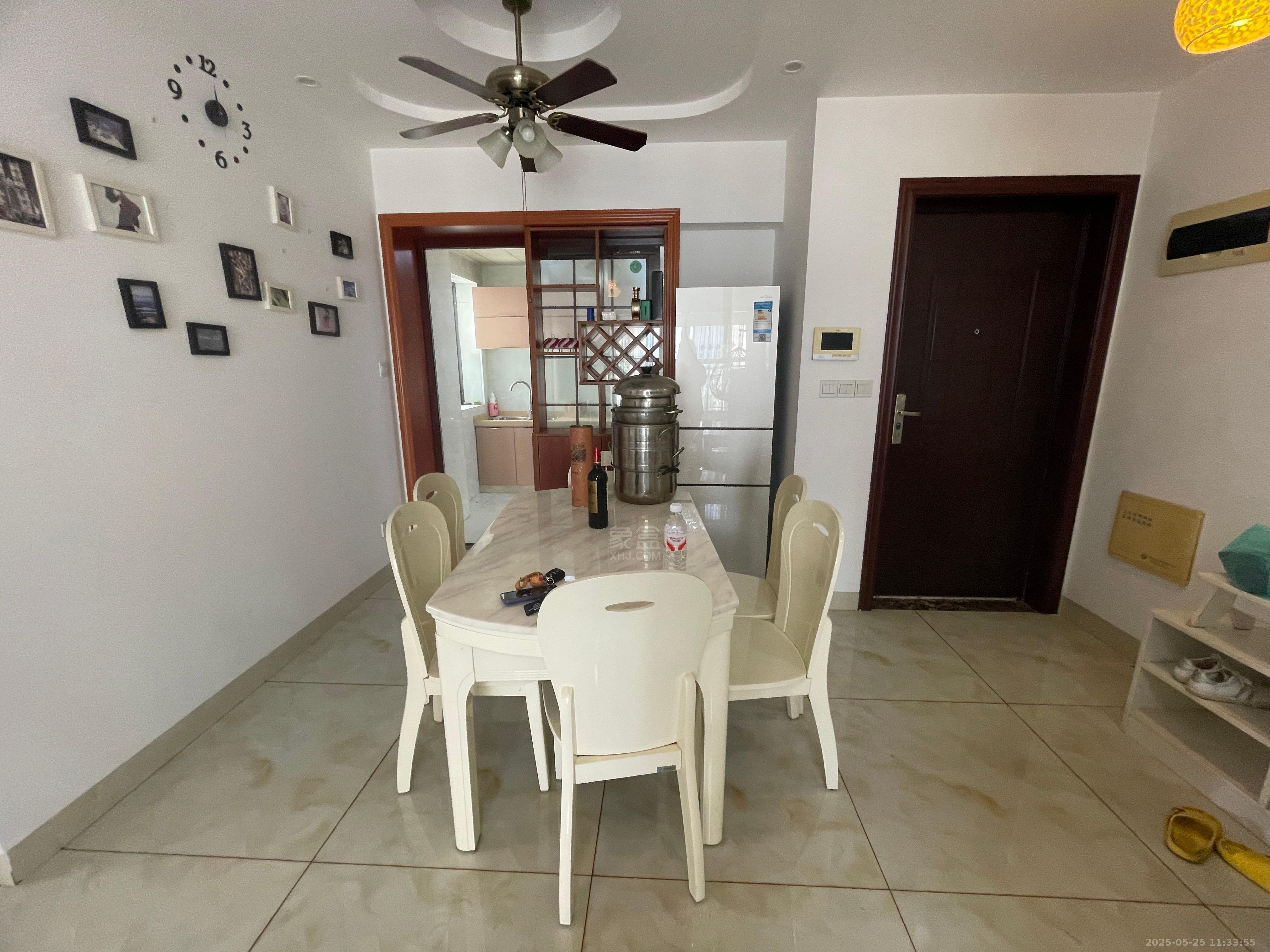 美的城四期 3室2厅2卫 2200.0元/月 美的城四期 3室2厅2卫 2200.0元/月室内图