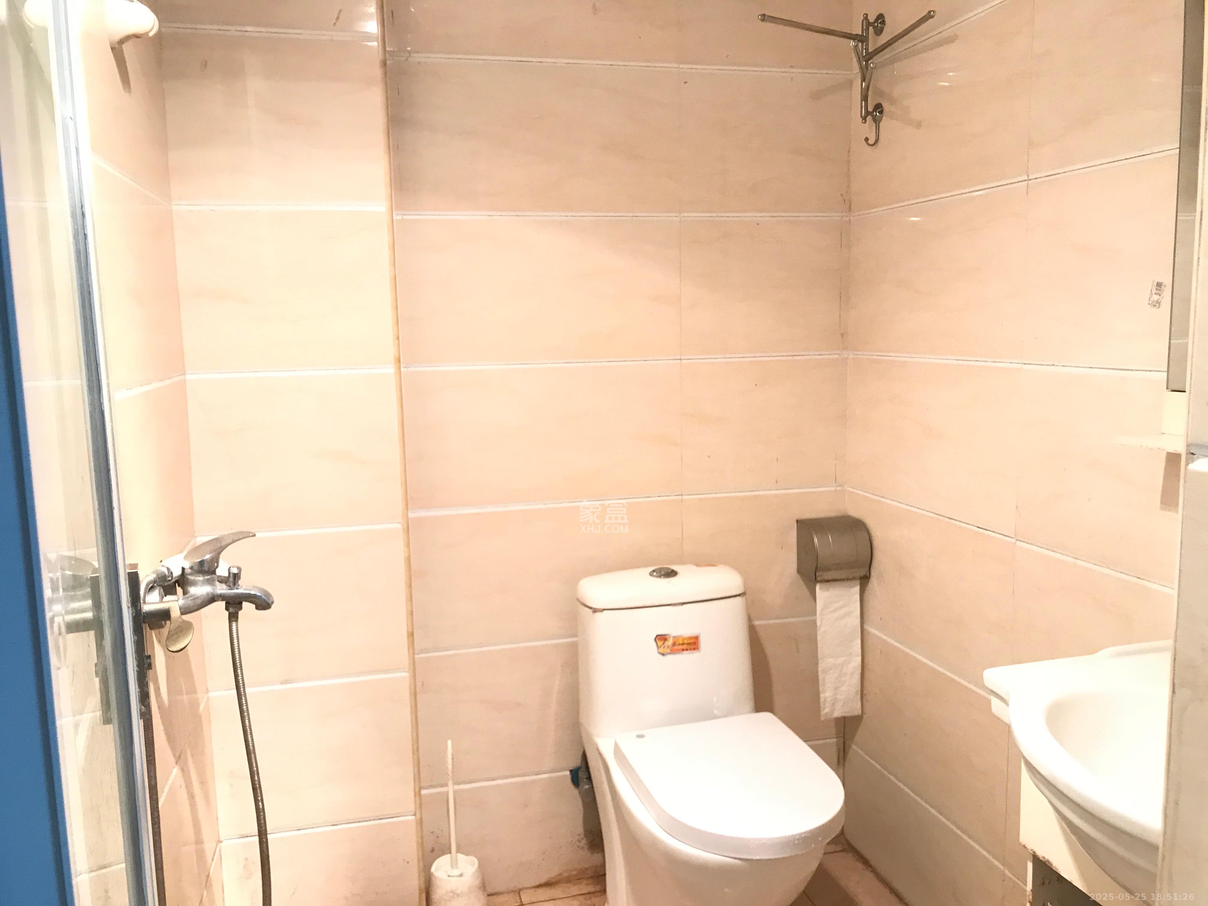 新长海广场 1室1厅1卫 1000.0元/月 新长海广场 1室1厅1卫 1000.0元/月室内图