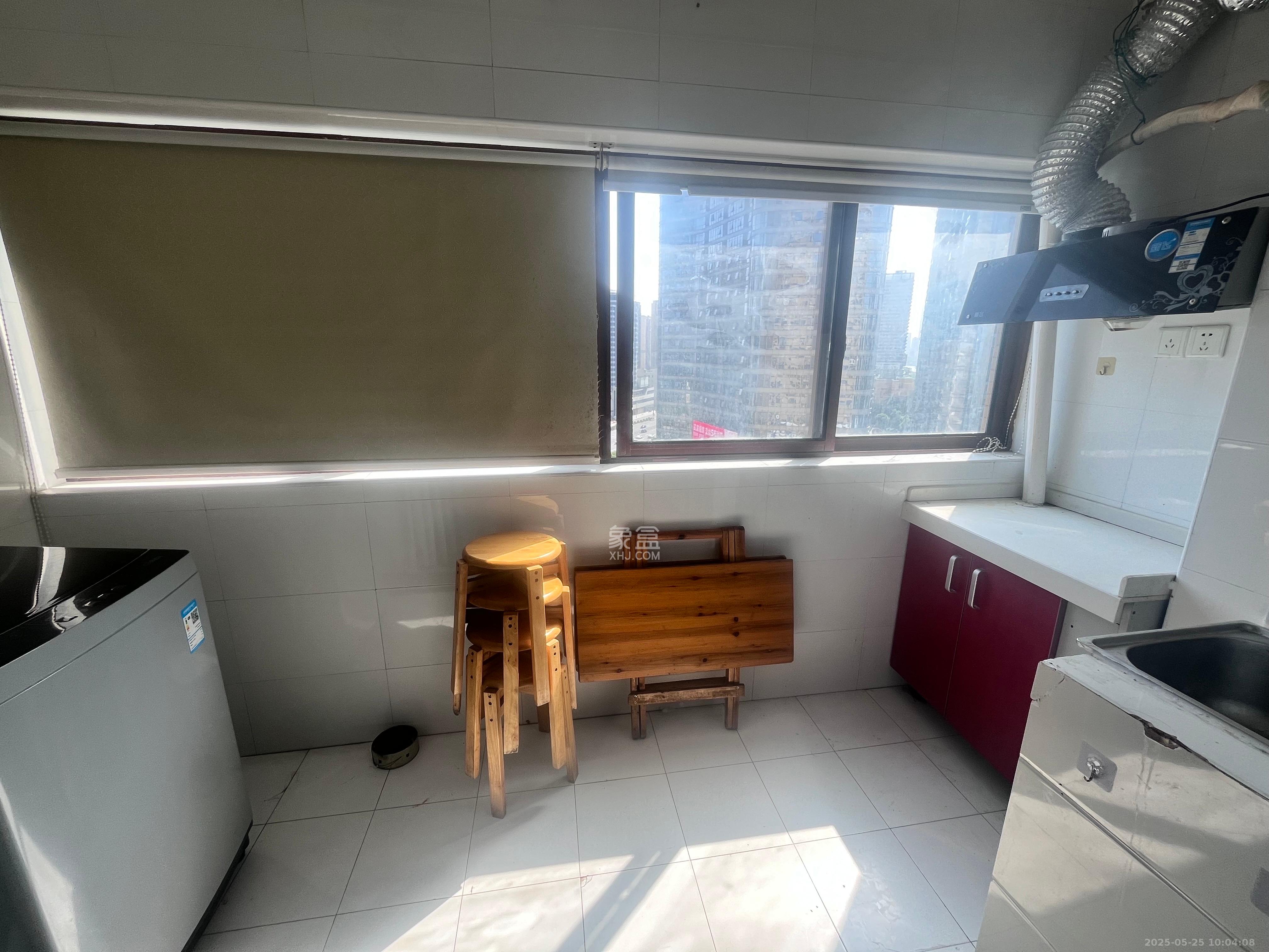 兰卡威国际 1室1厅1卫 1450.0元/月 兰卡威国际 1室1厅1卫 1450.0元/月室内图