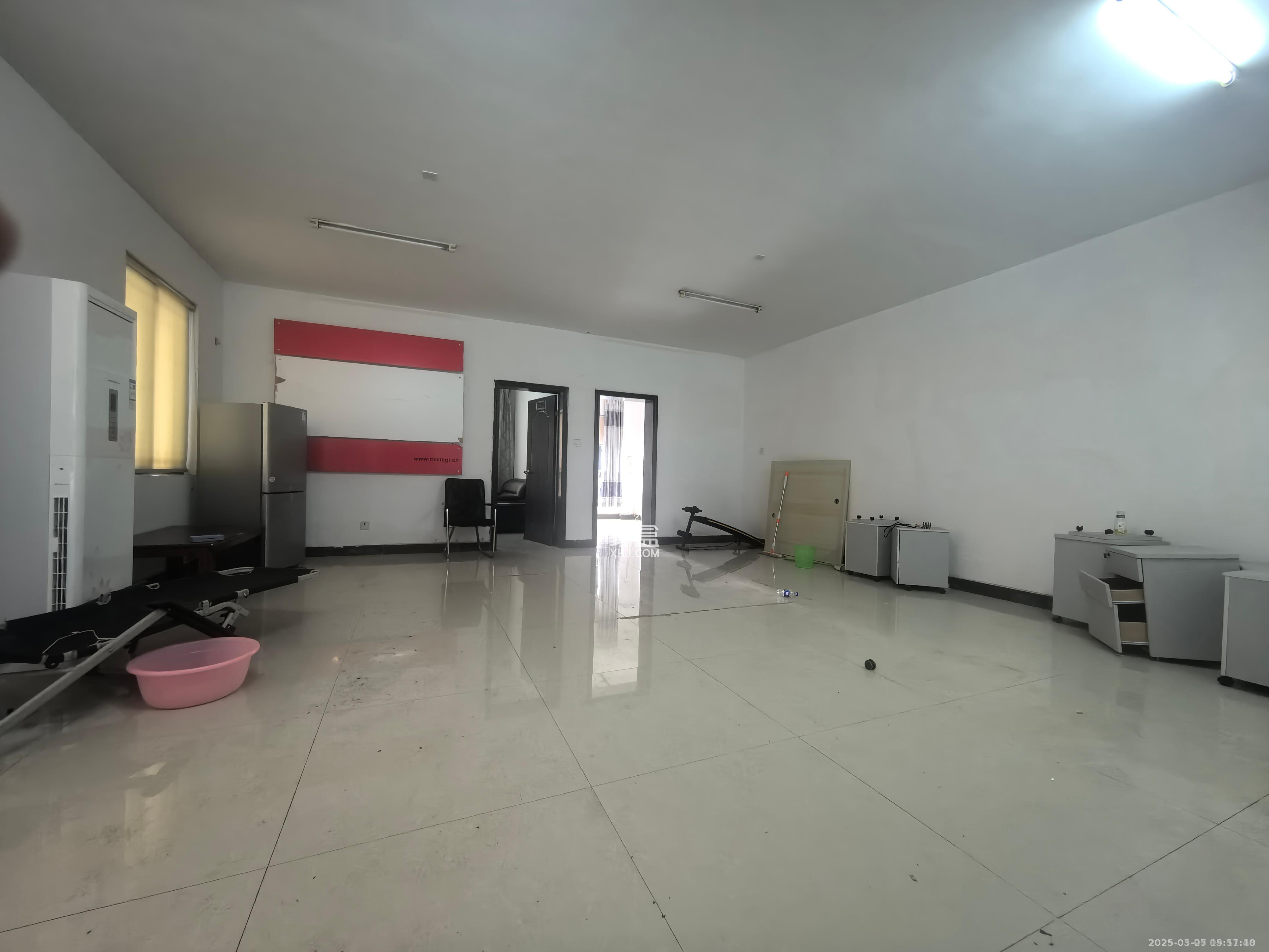 和庄 3室2厅1卫 1500.0元/月 和庄 3室2厅1卫 1500.0元/月室内图