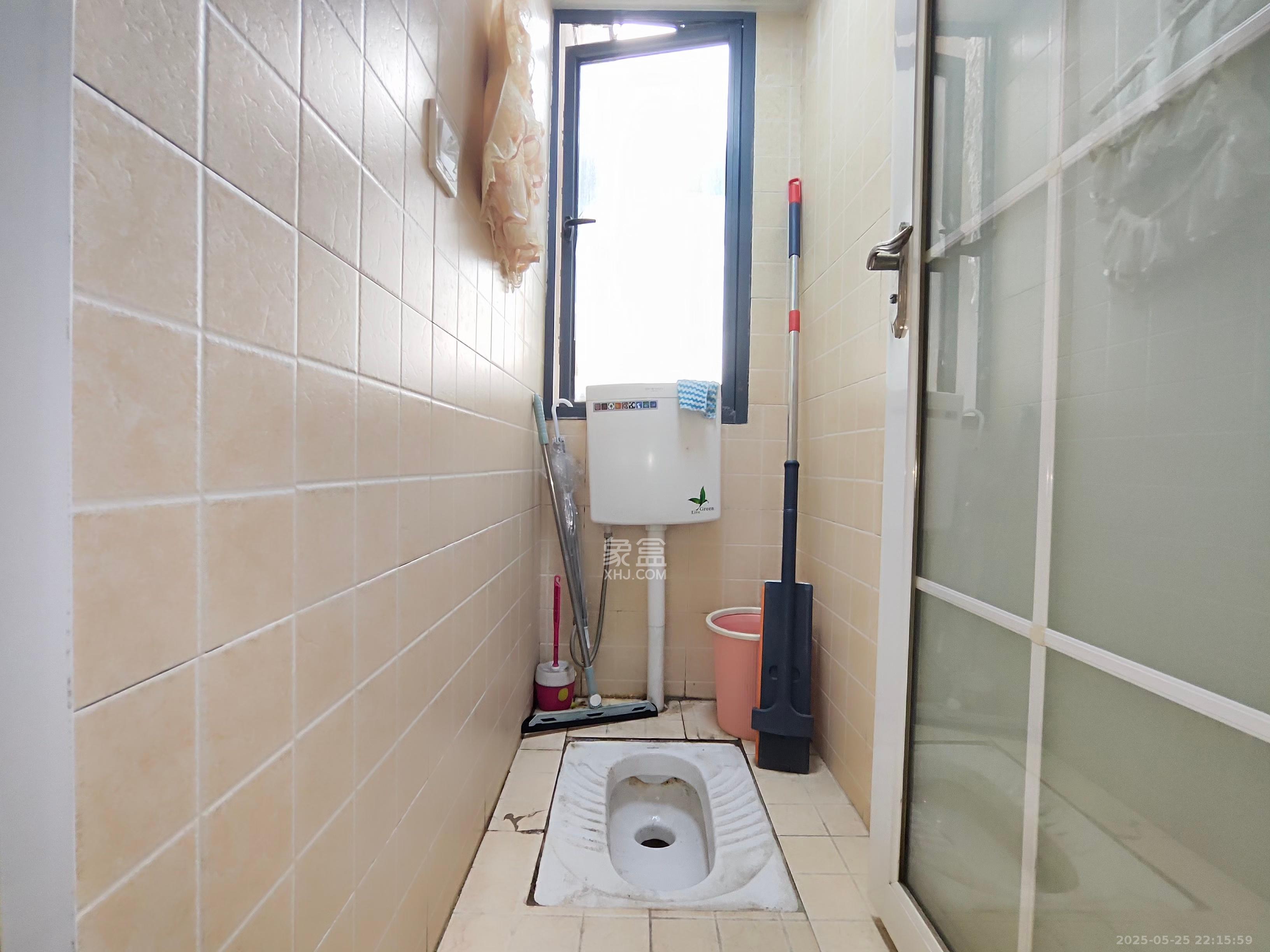 勤诚达新界  2室2厅2卫   1700.00元/月室内图
