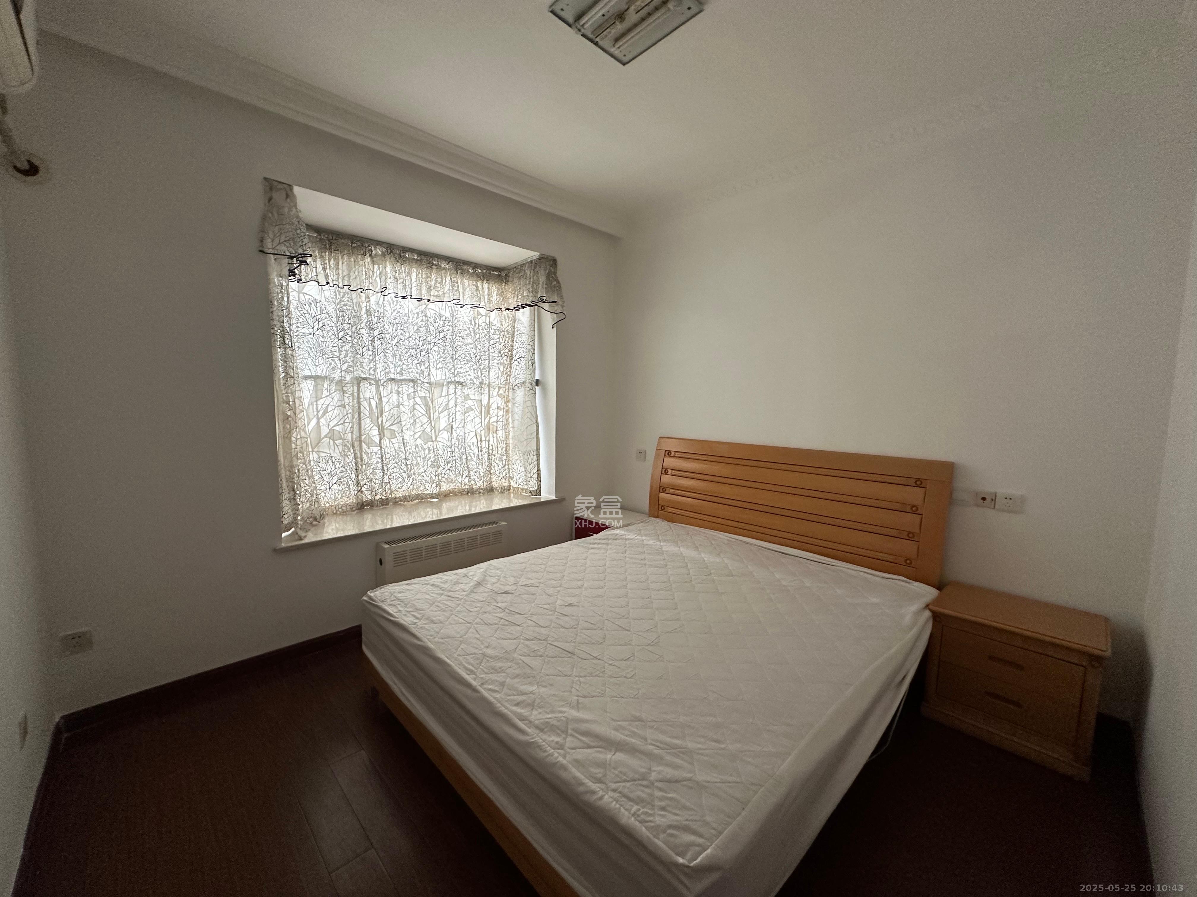 怡海星城 1室2厅1卫 1600.0元/月 怡海星城 1室2厅1卫 1600.0元/月室内图