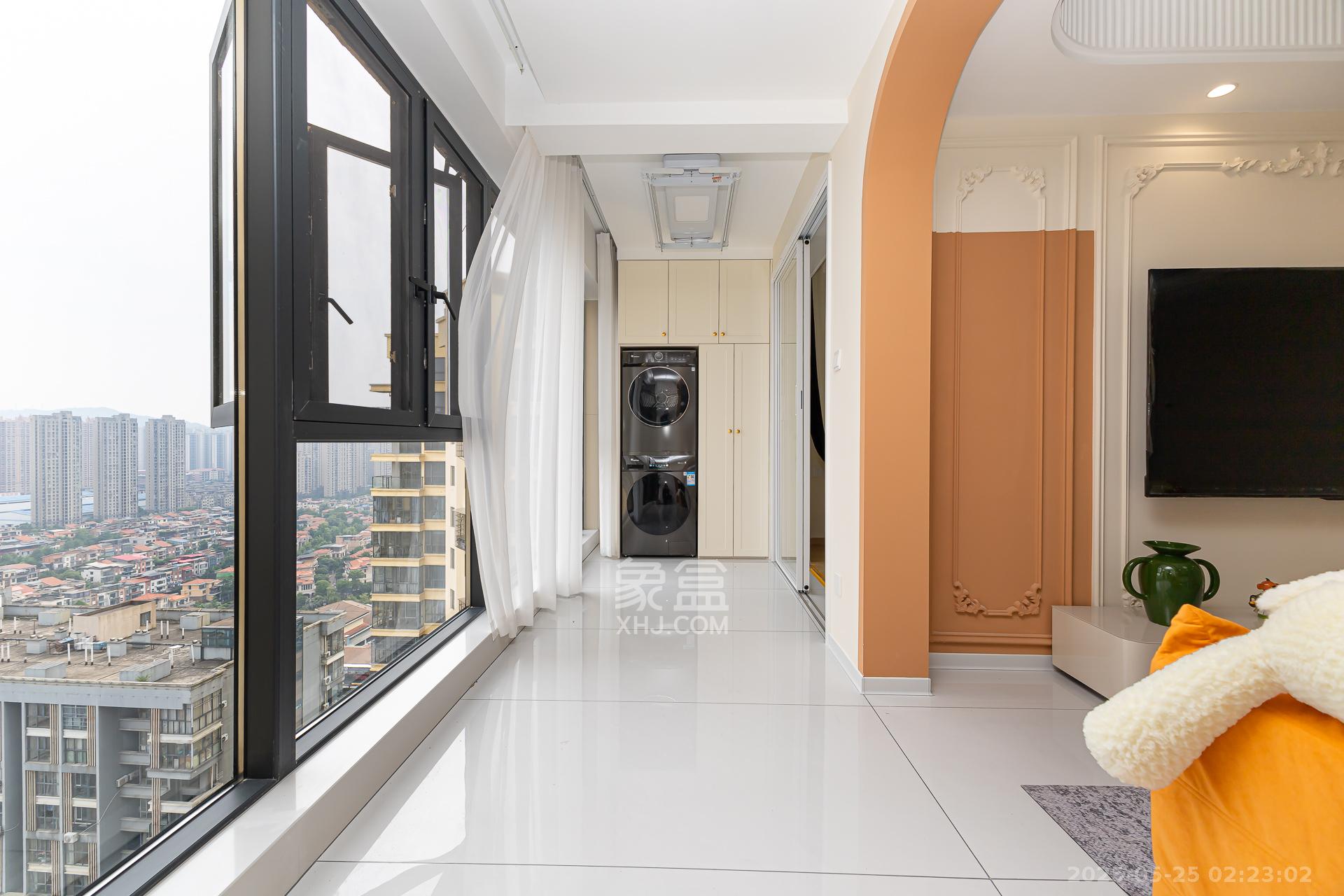 勤诚达新界 4室2厅1卫 109.8万 勤诚达新界 4室2厅1卫 109.8万阳台