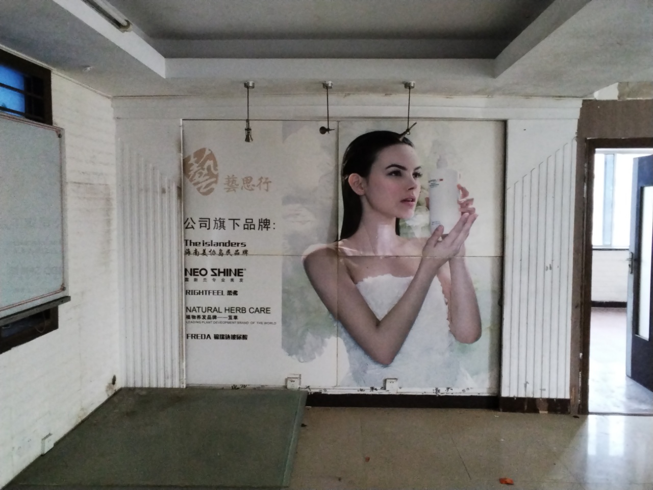 金茂大厦 3室2厅2卫 125.0万 金茂大厦 3室2厅2卫 125.0万室内图