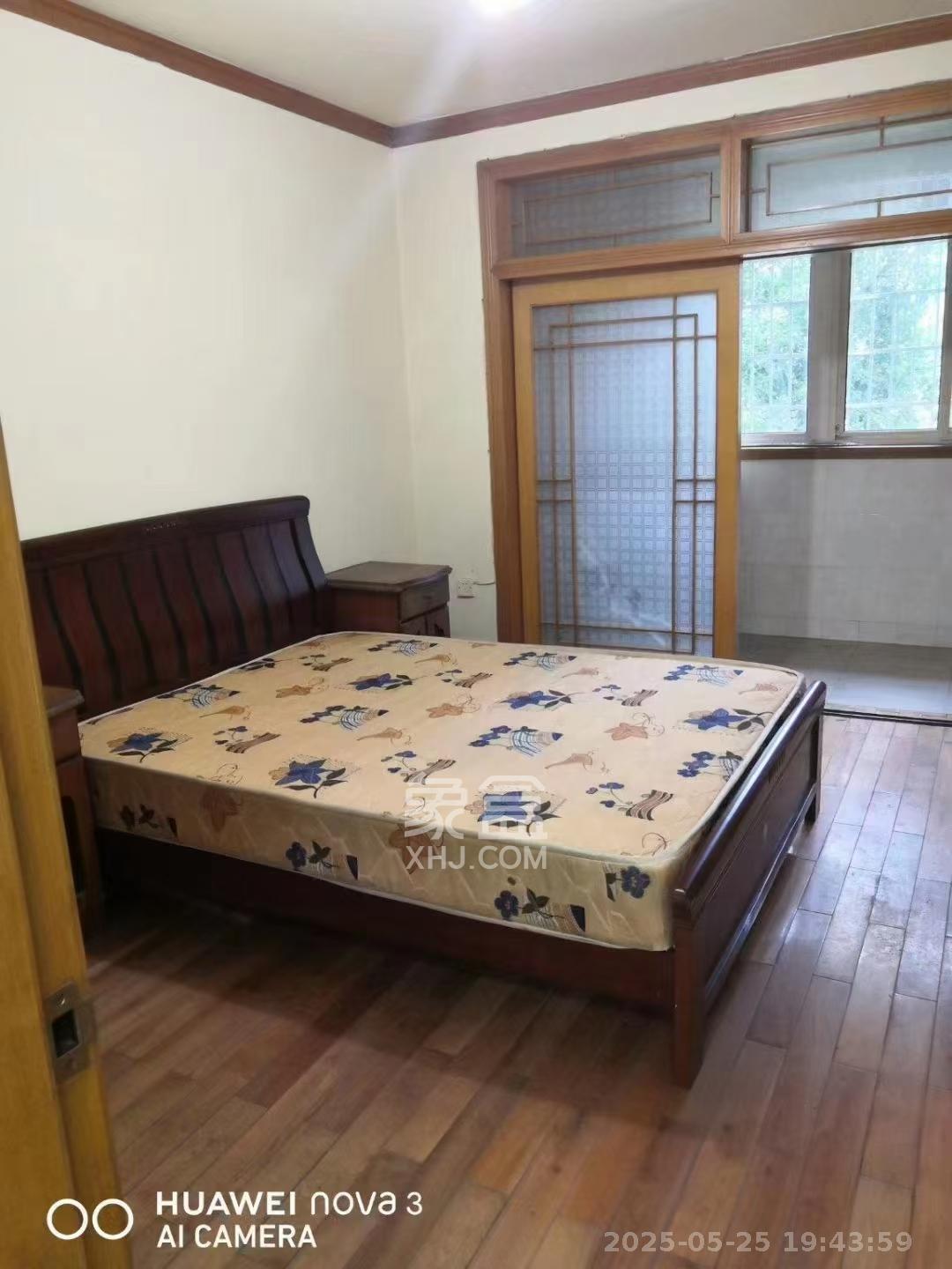 岳银小区（一二三五村）  3室2厅1卫   2500.00元/月室内图