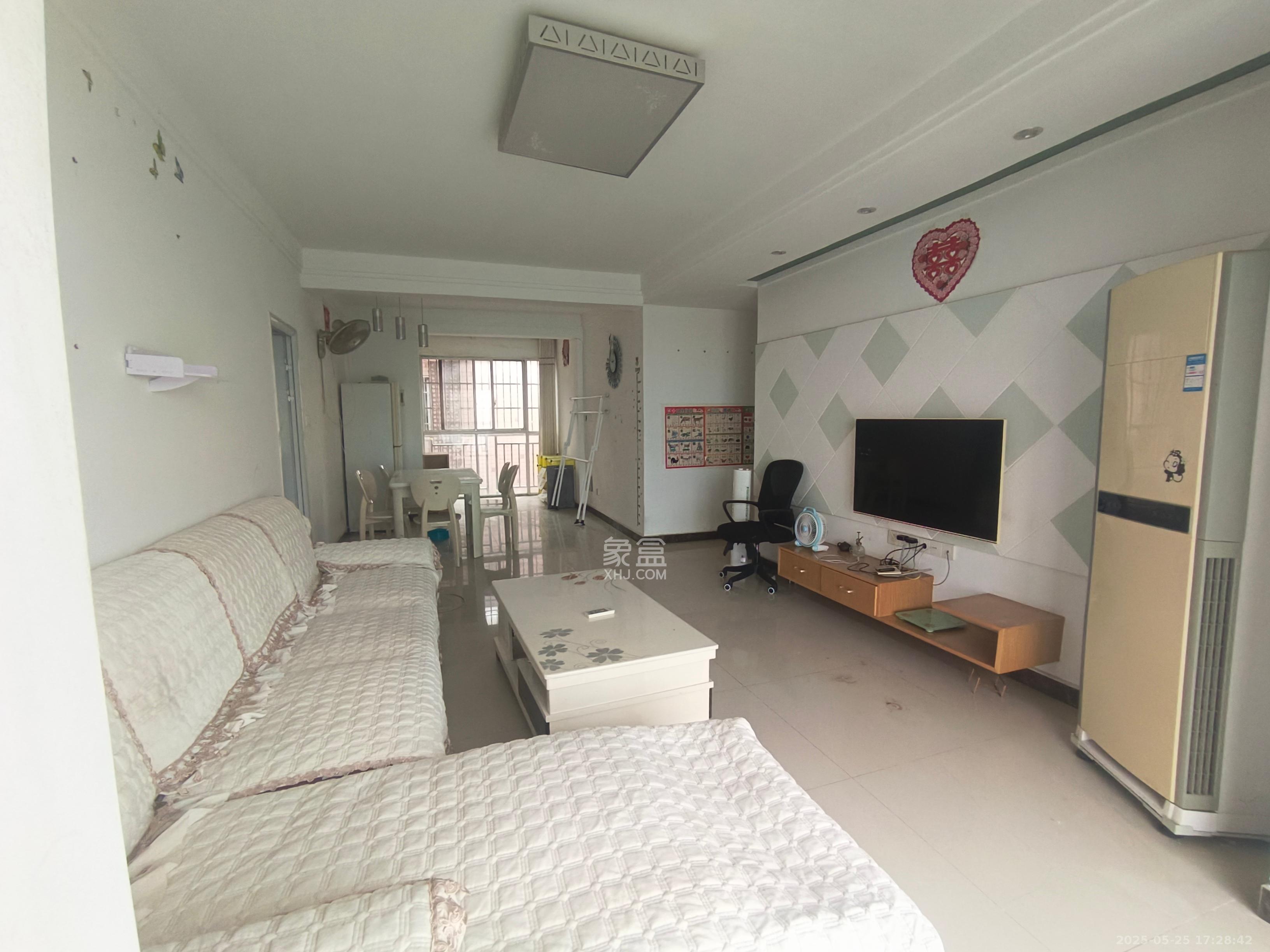 东门尚苑 3室2厅2卫 1800.0元/月 东门尚苑 3室2厅2卫 1800.0元/月室内图