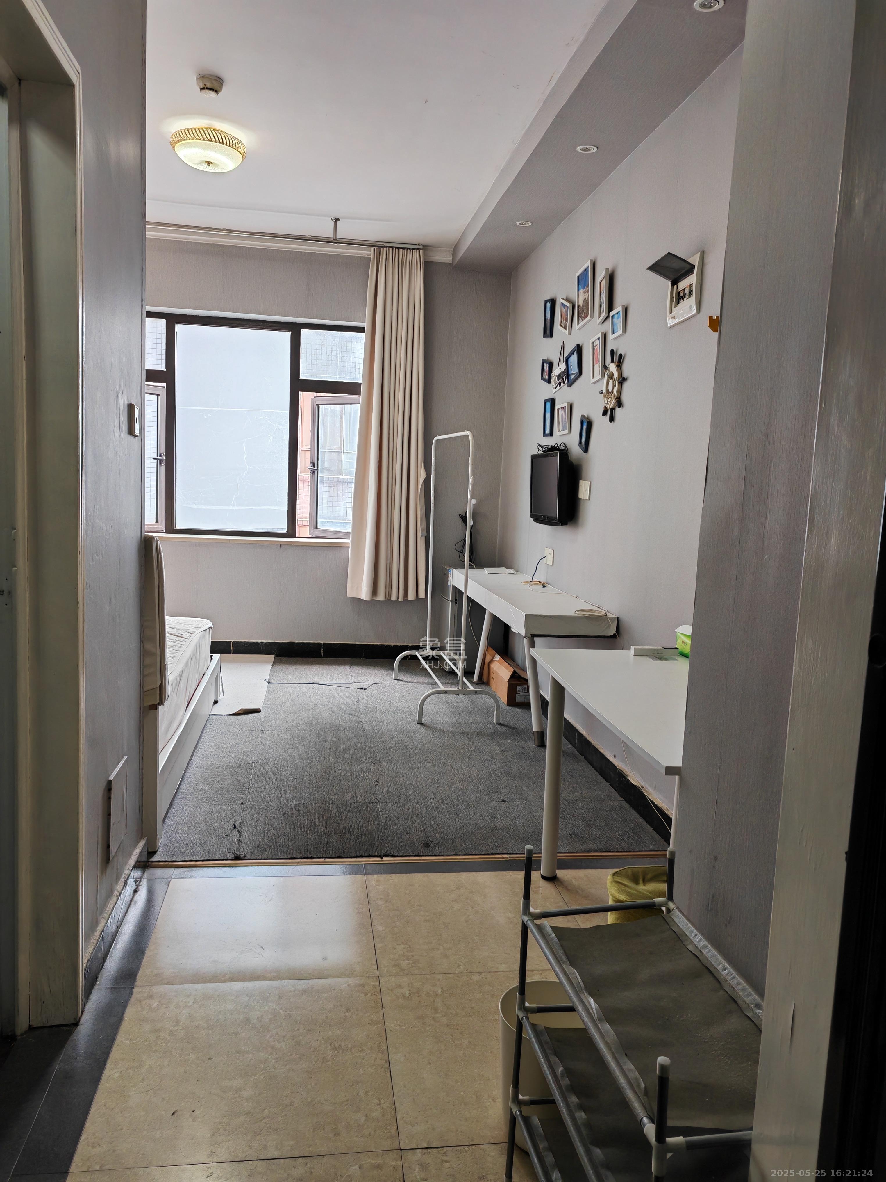 越界(天佑国际大厦)  1室0厅0卫    1200.0元/月 越界(天佑国际大厦)  1室0厅0卫    1200.0元/月