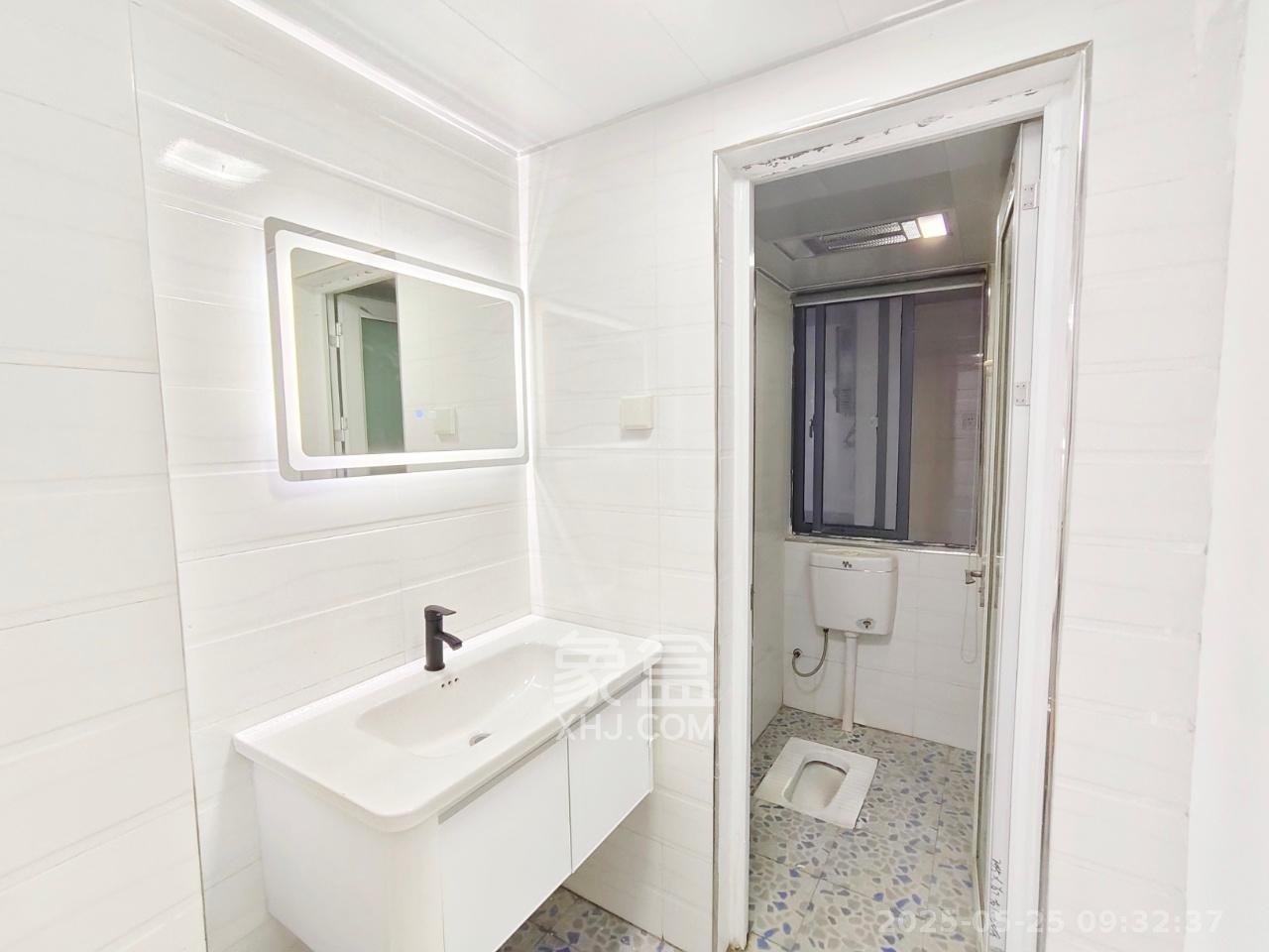 亚商国际 1室1厅1卫 1980.0元/月 亚商国际 1室1厅1卫 1980.0元/月室内图