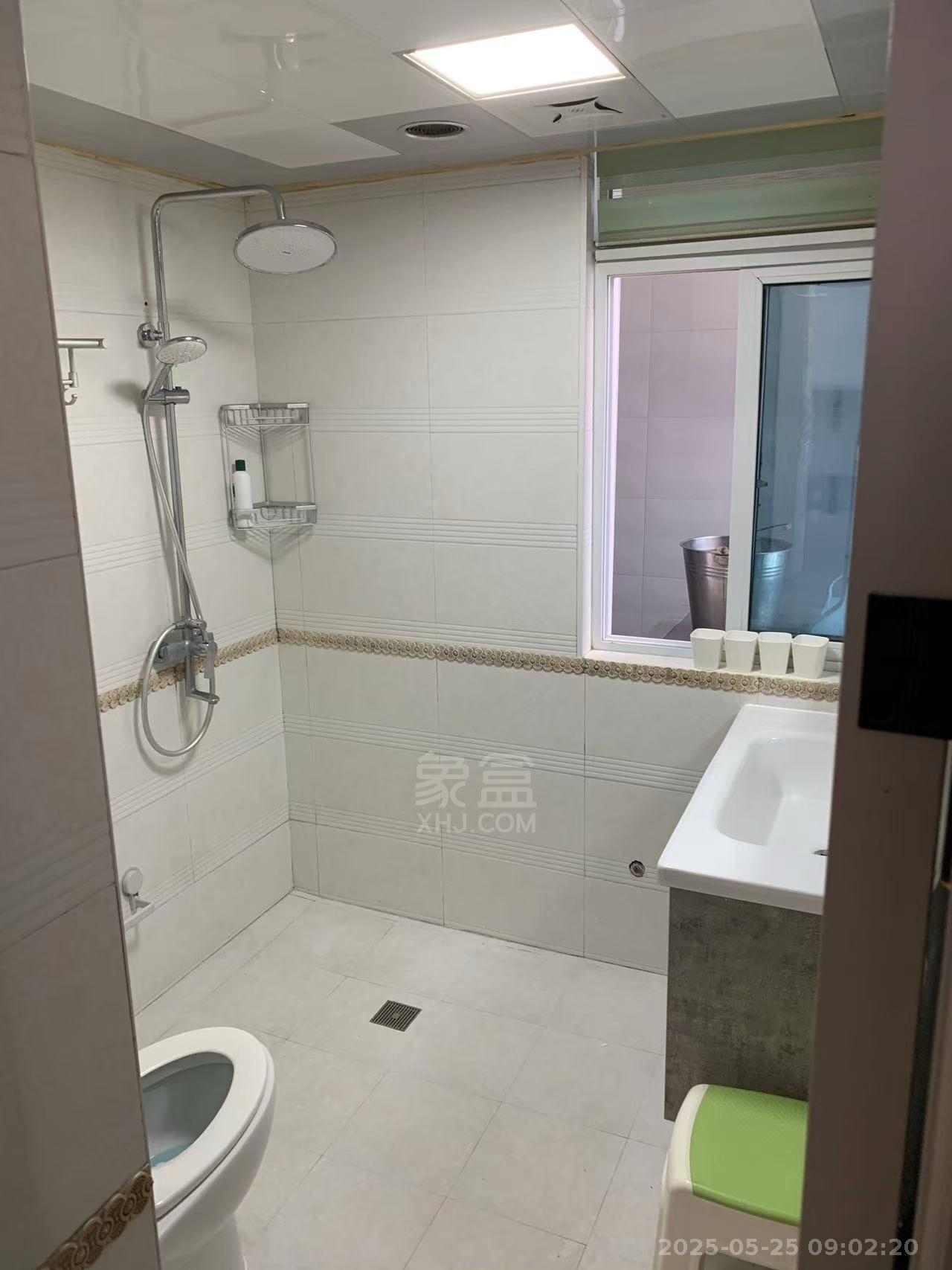 金碧花园 2室2厅1卫 1700.0元/月 金碧花园 2室2厅1卫 1700.0元/月室内图