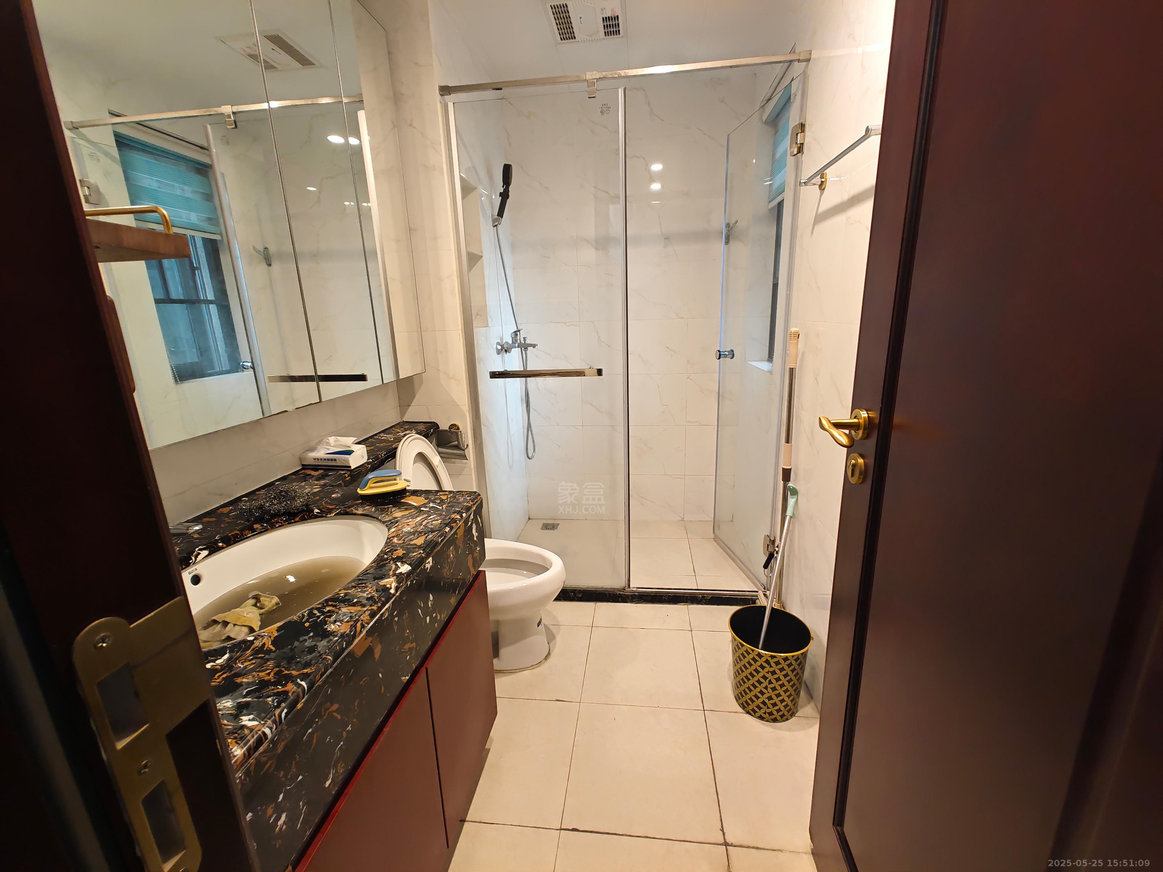 恒大华府 3室2厅1卫 1800.0元/月 恒大华府 3室2厅1卫 1800.0元/月室内图