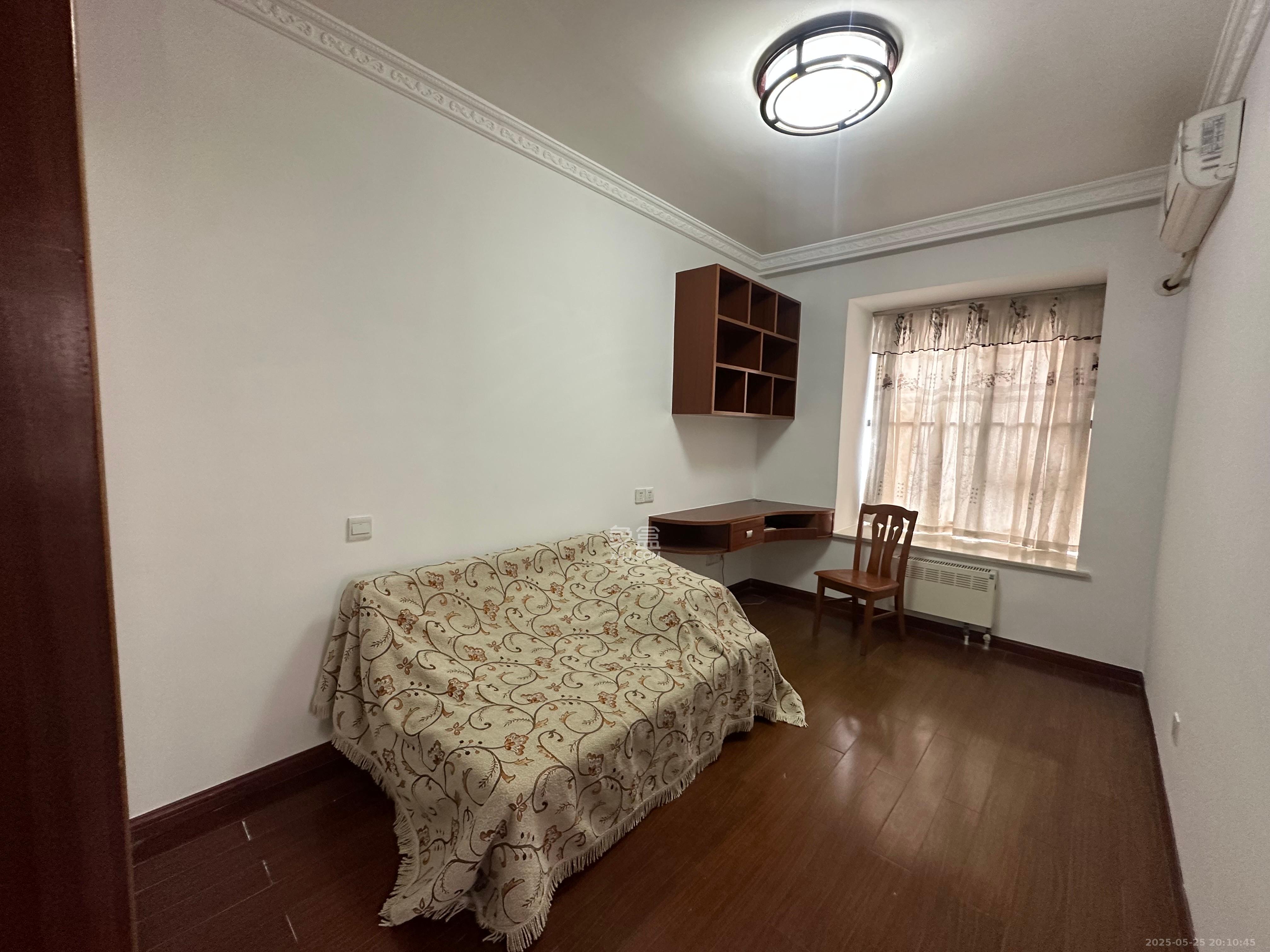 怡海星城 1室2厅1卫 1600.0元/月 怡海星城 1室2厅1卫 1600.0元/月室内图