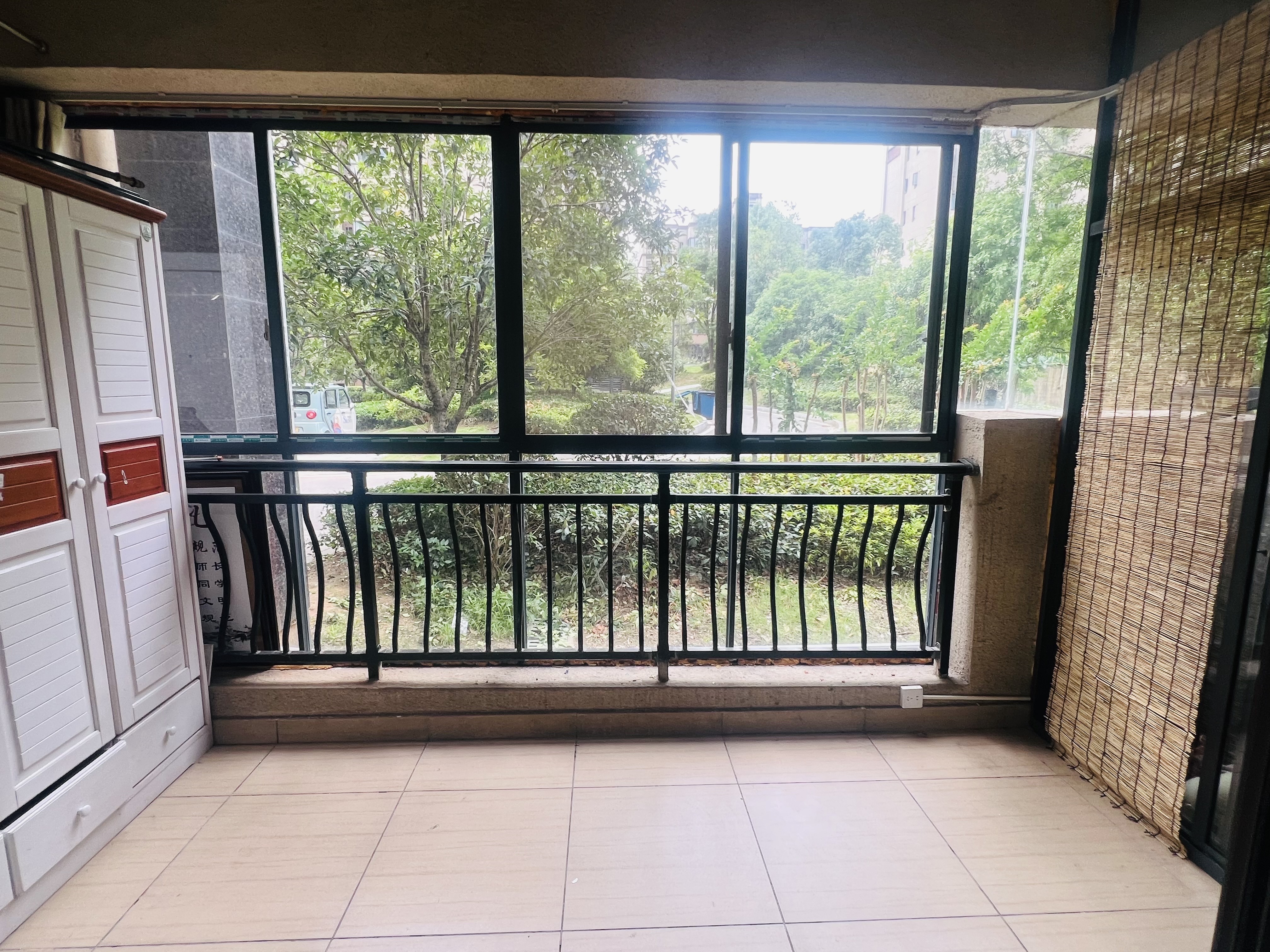 碧桂园 4室2厅2卫 2000.0元/月 碧桂园 4室2厅2卫 2000.0元/月室内图