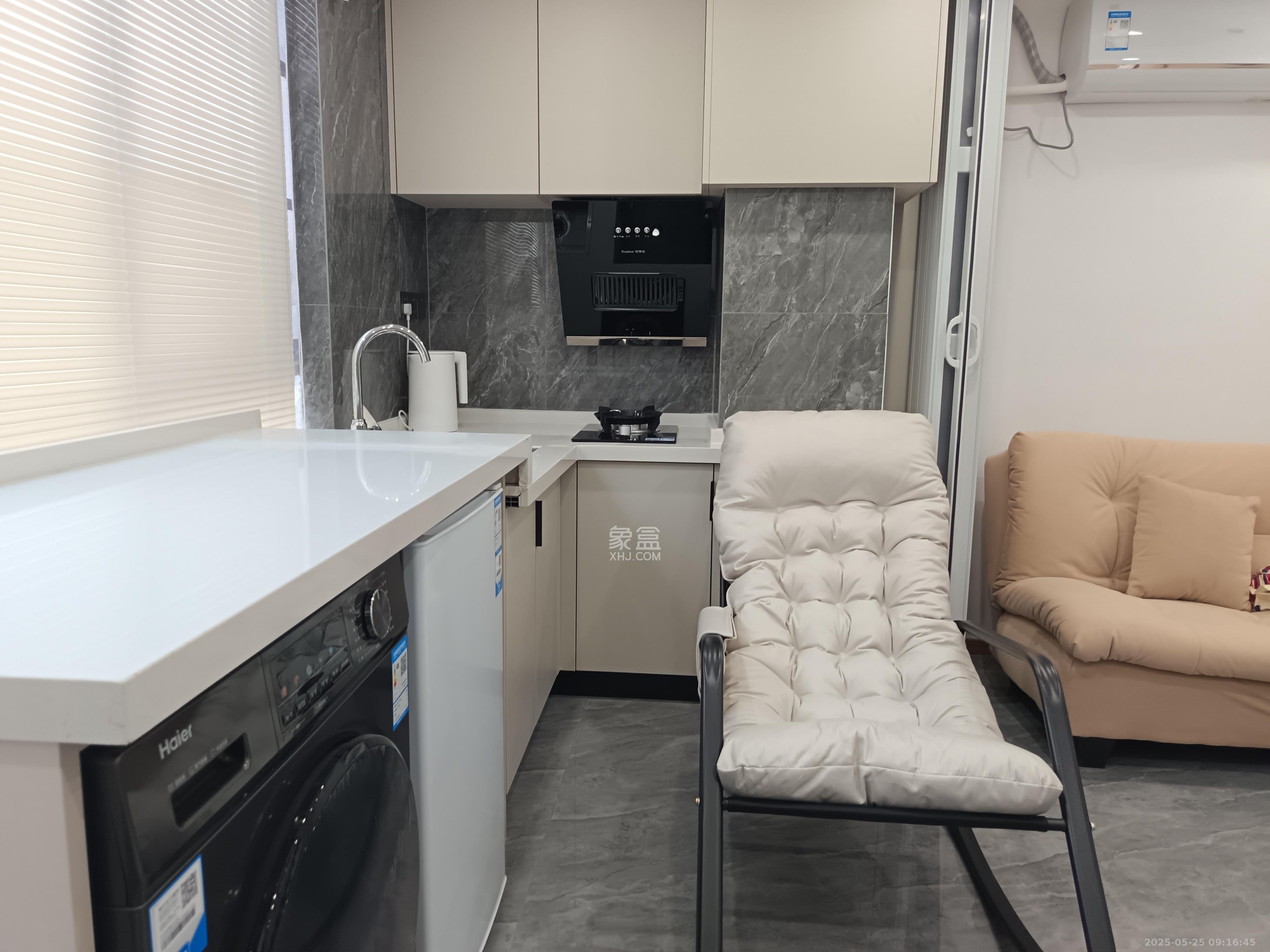 卓越中寰 2室1厅1卫 4300.0元/月 卓越中寰 2室1厅1卫 4300.0元/月室内图