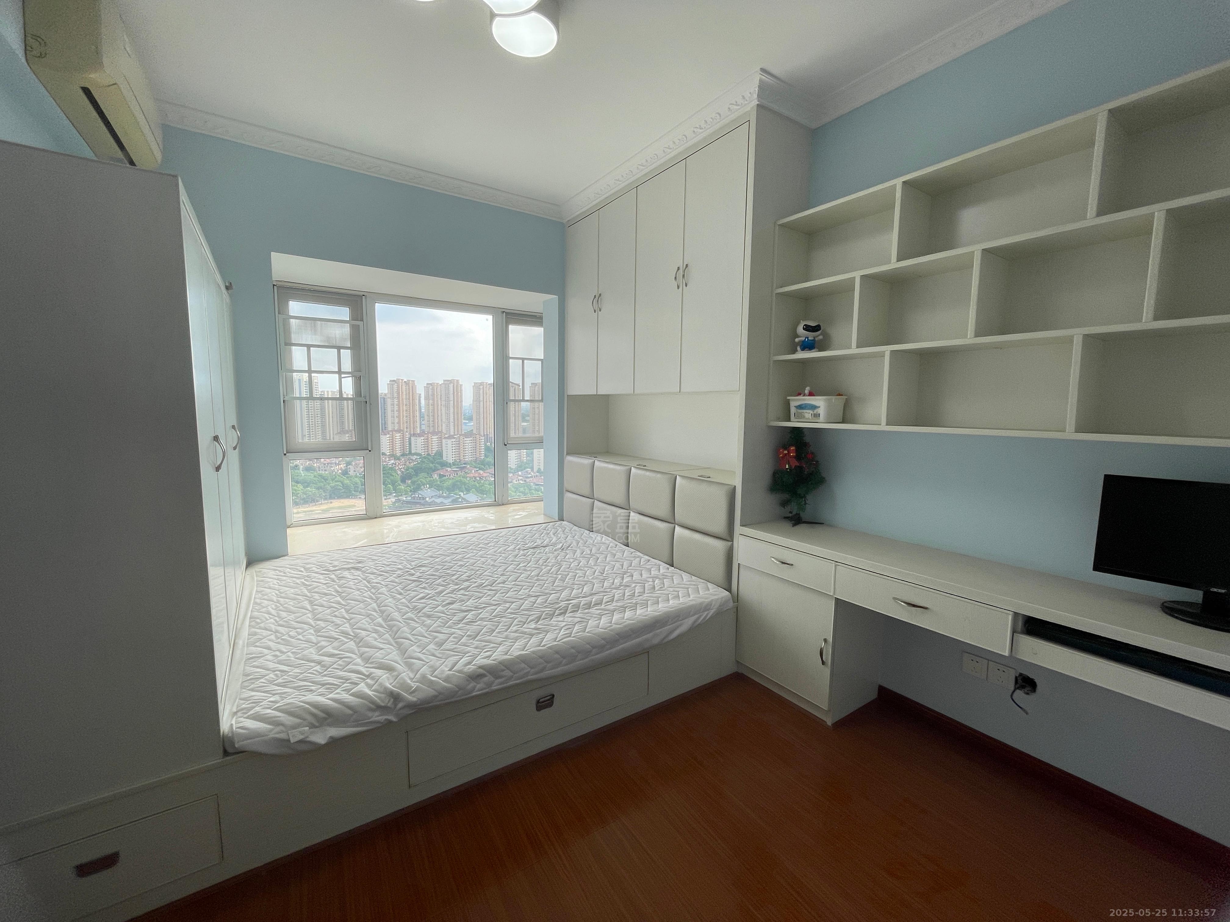 美的城四期 3室2厅2卫 2200.0元/月 美的城四期 3室2厅2卫 2200.0元/月室内图