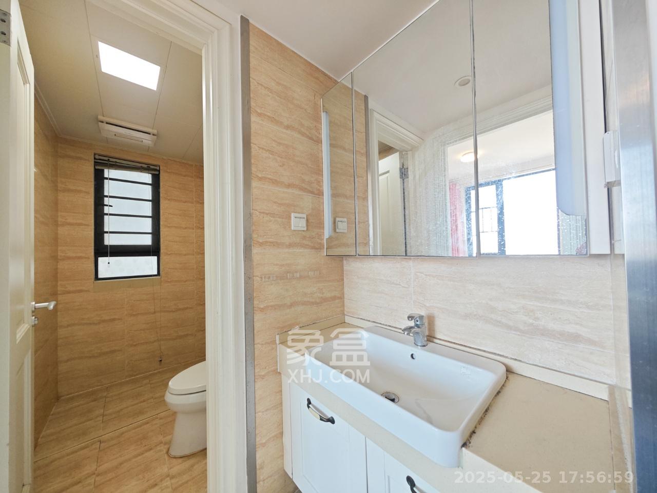 万科魅力之城观澜里 2室2厅1卫 2500.0元/月 万科魅力之城观澜里 2室2厅1卫 2500.0元/月室内图