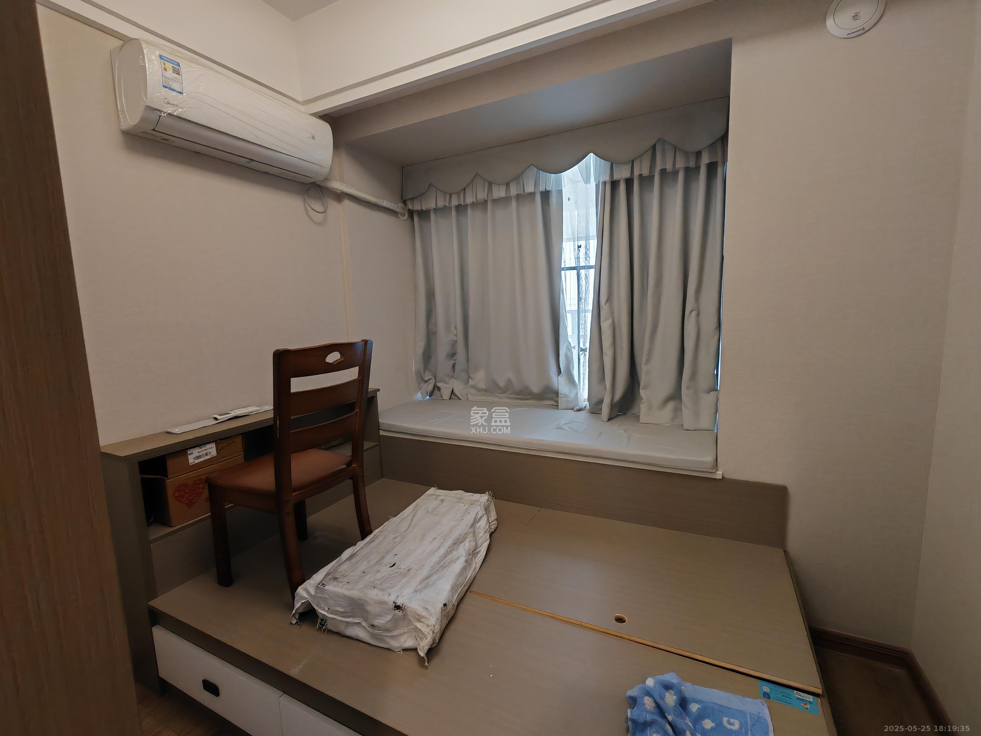 华远碧桂园海蓝城  3室2厅2卫   2600.00元/月室内图