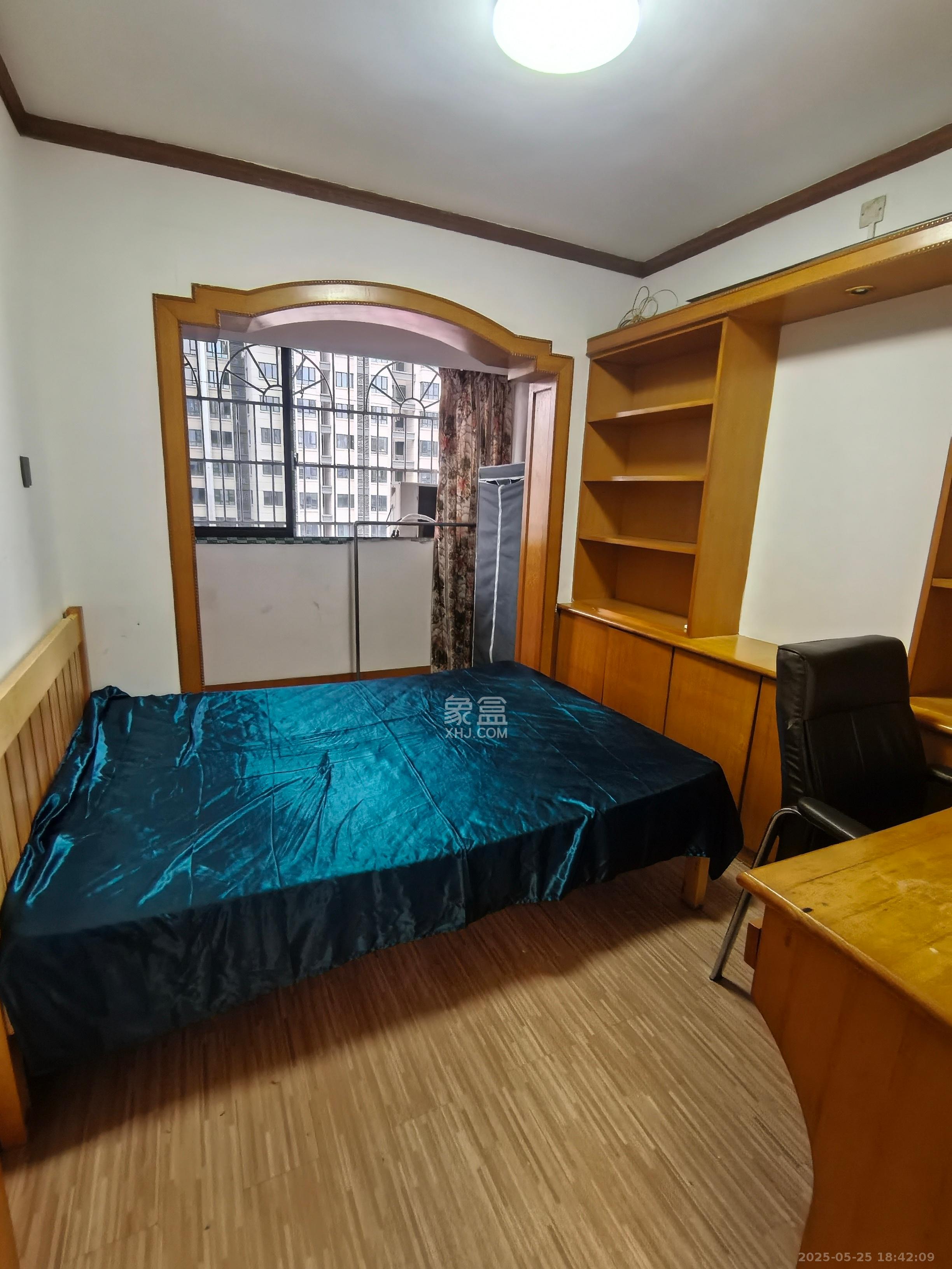 清水塘菜市场  2室1厅1卫    1800.0元/月 清水塘菜市场  2室1厅1卫    1800.0元/月室内图