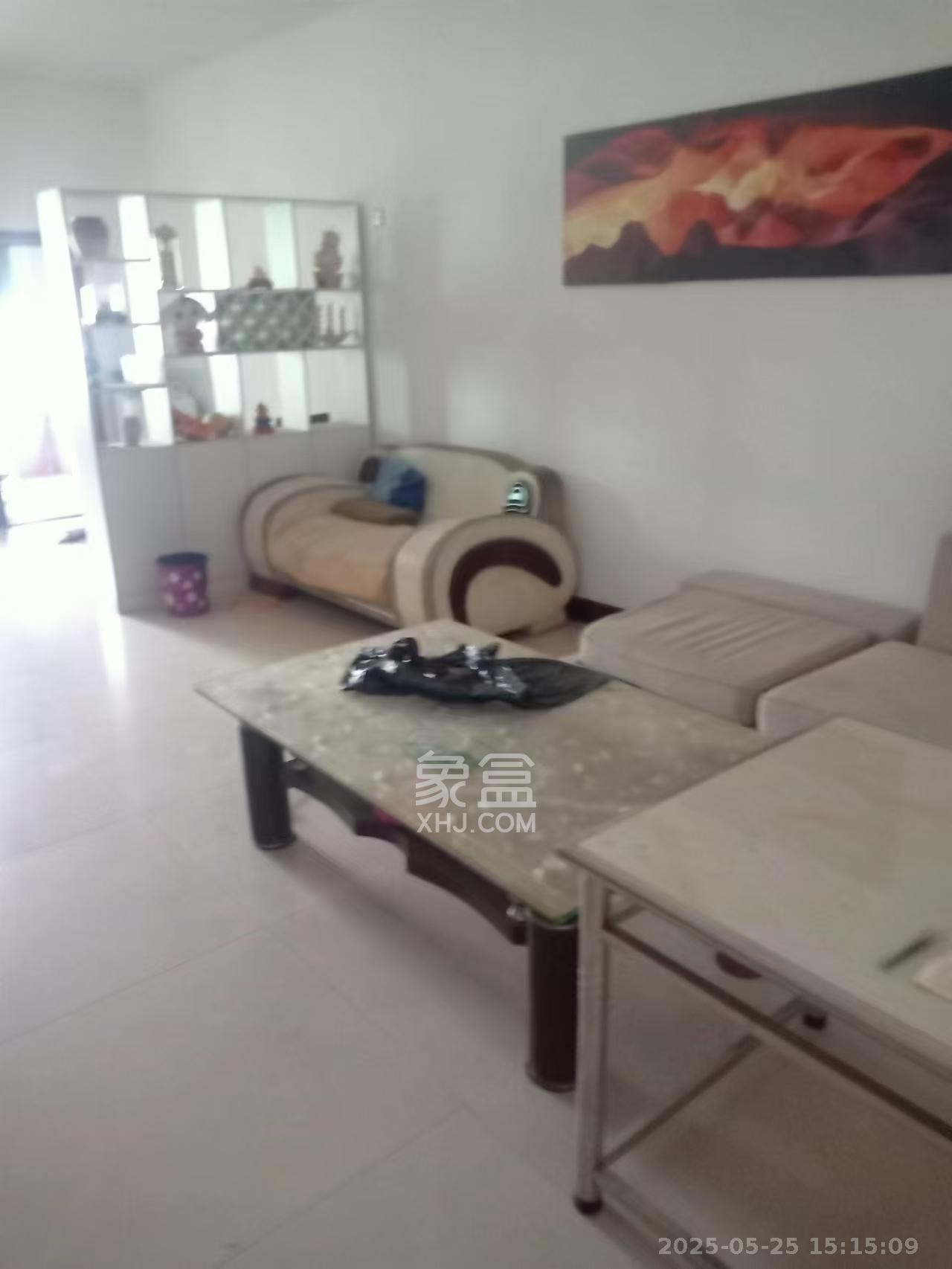 宝塔中路  3室2厅1卫    1200.0元/月室内图