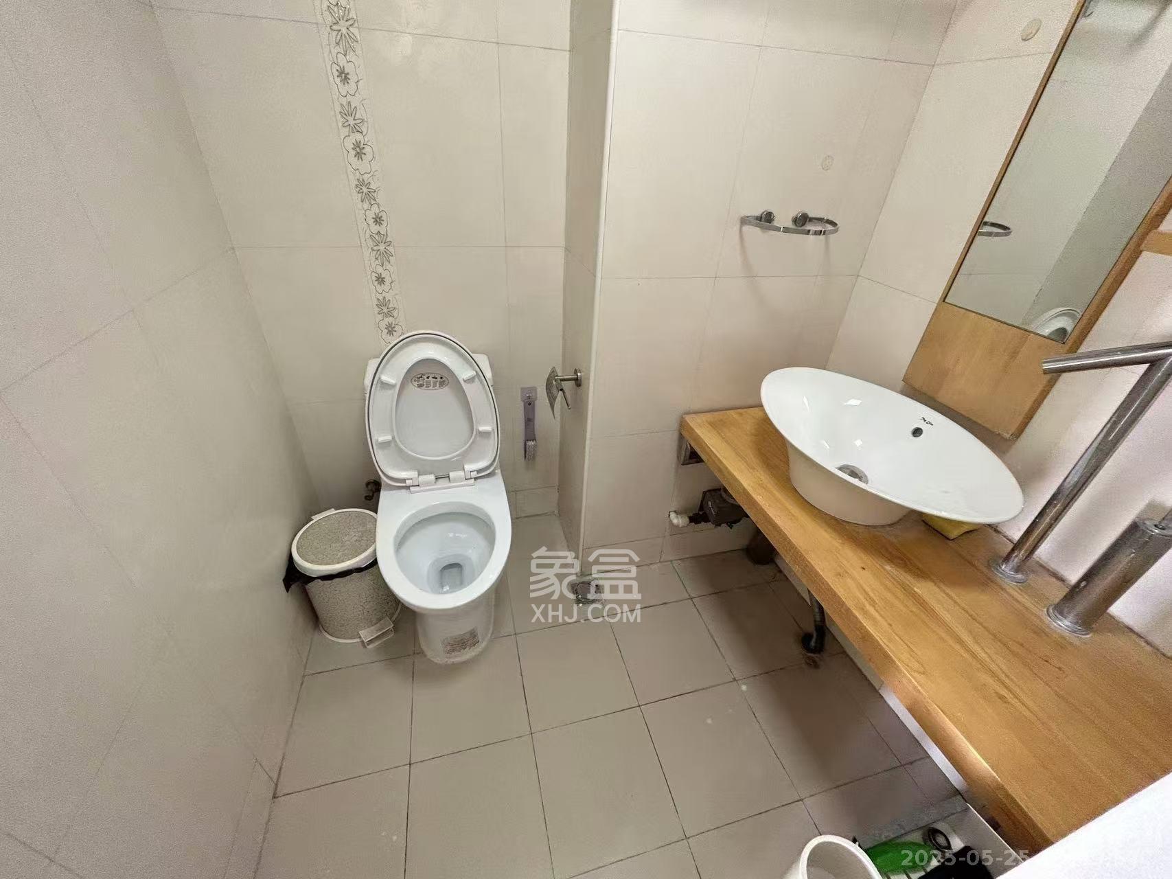 汀兰雅苑 1室0厅0卫 2000.0元/月 汀兰雅苑 1室0厅0卫 2000.0元/月室内图