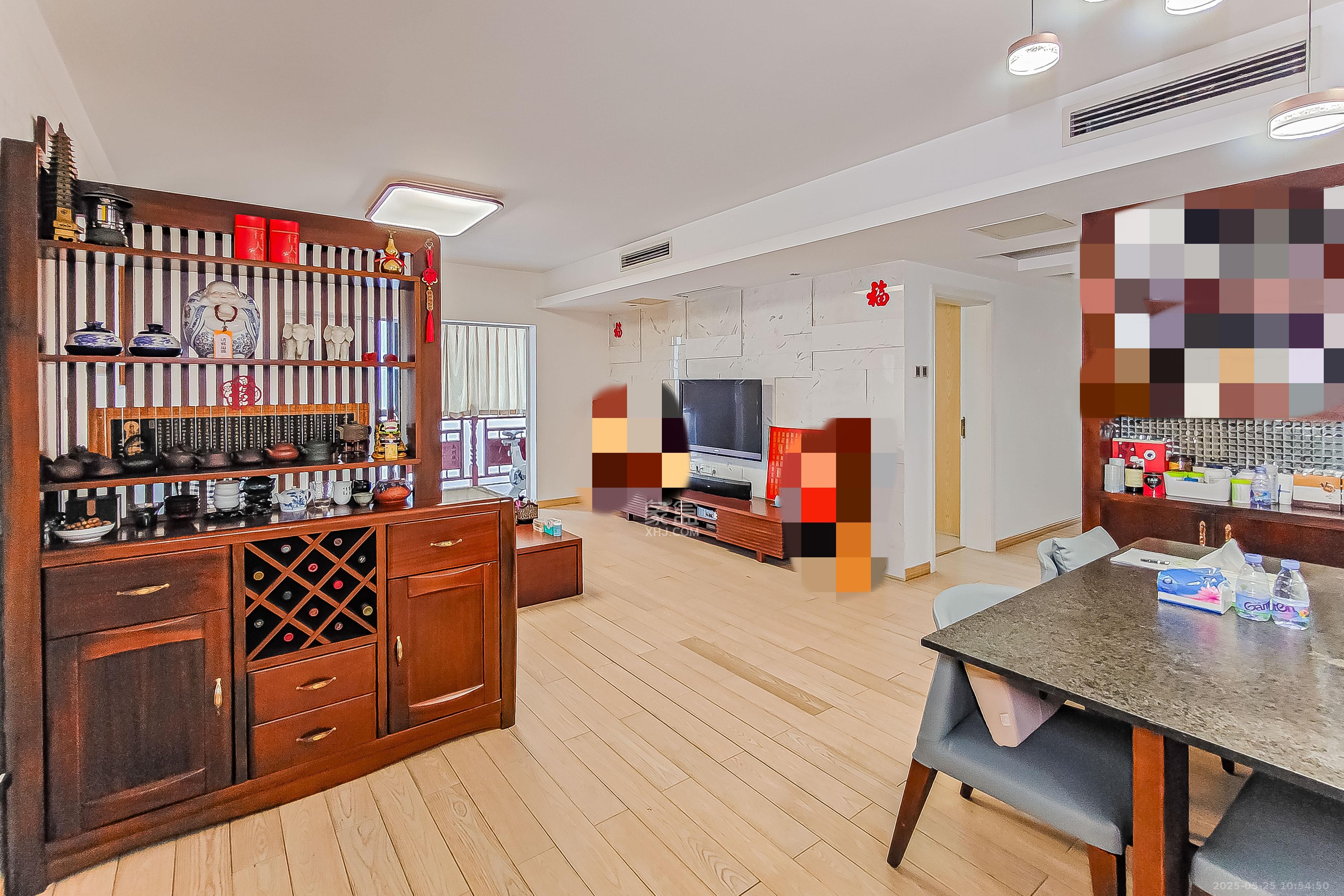 枫丹雅苑(天辰枫丹白露)  3室2厅2卫    179.5万 枫丹雅苑(天辰枫丹白露)  3室2厅2卫    179.5万客厅