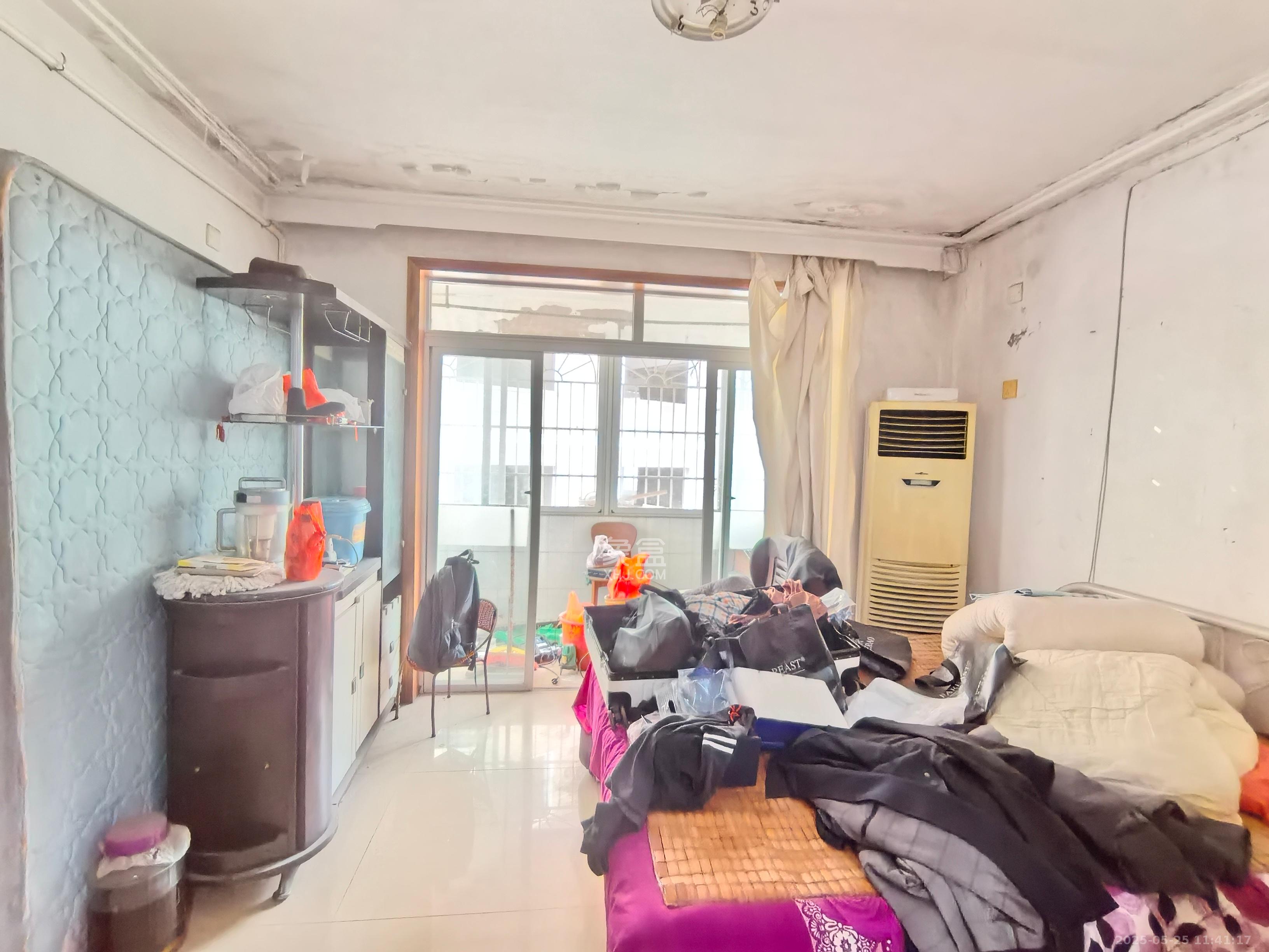 中建五局信和苑二区 2室2厅1卫 1600.0元/月 中建五局信和苑二区 2室2厅1卫 1600.0元/月室内图