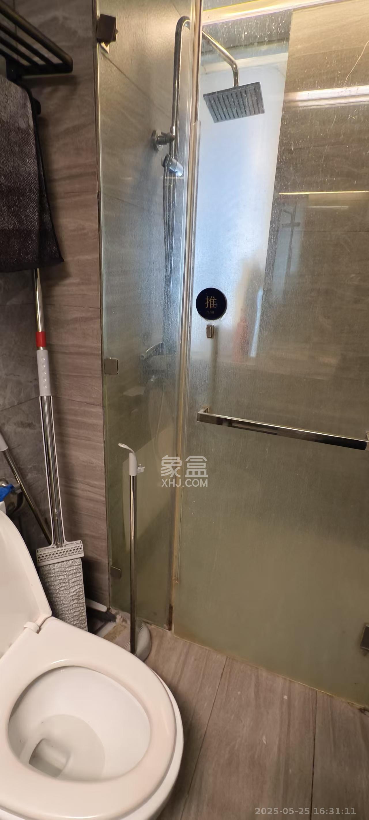 东怡外国（南湖一号)  1室1厅1卫   1800.00元/月室内图