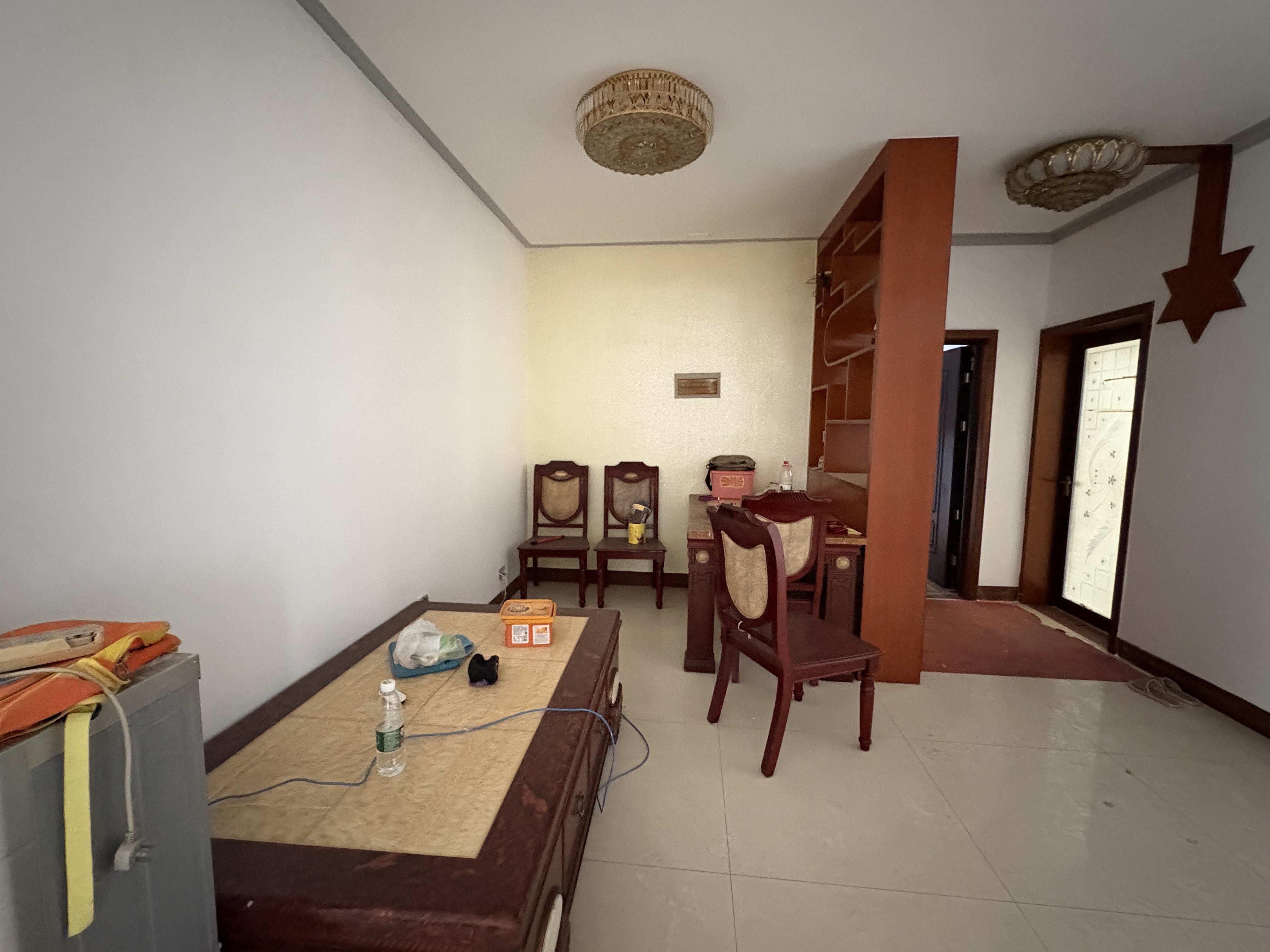 加州阳光小区(吉星阳光) 4室2厅2卫 65.0万 加州阳光小区(吉星阳光) 4室2厅2卫 65.0万客厅