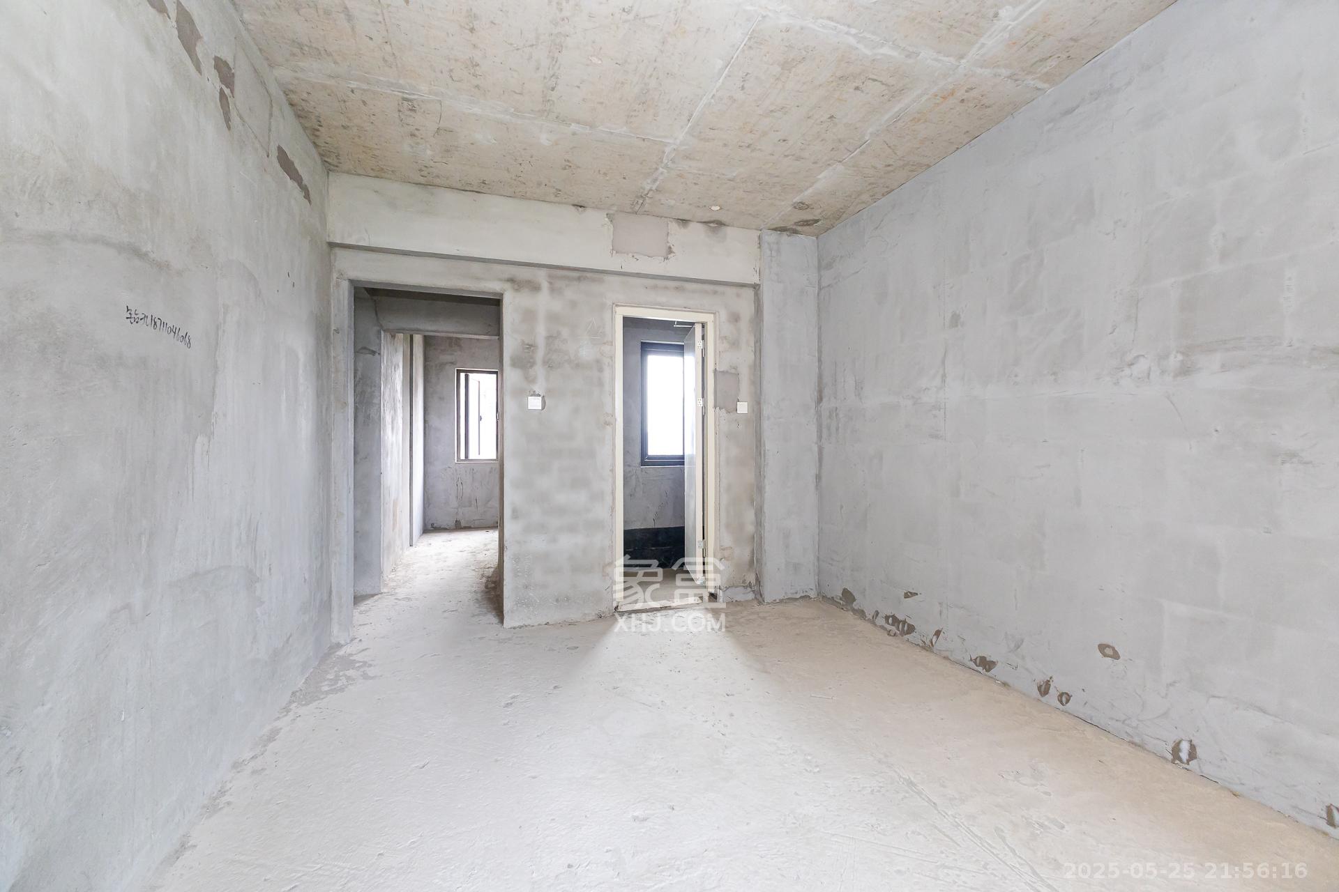 勤诚达境界城  4室2厅2卫    90.0万 勤诚达境界城  4室2厅2卫    90.0万卧室