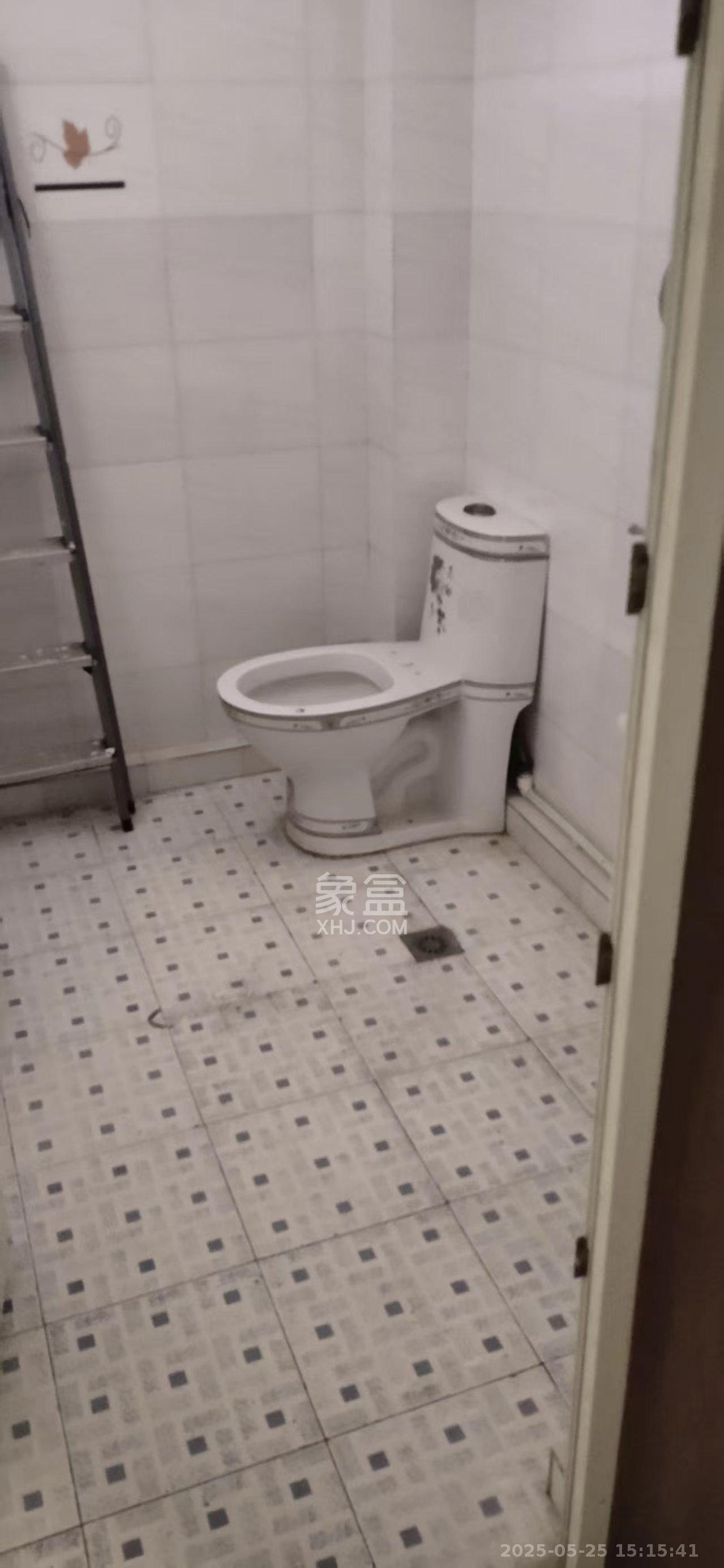 宝塔中路  3室2厅1卫    1200.0元/月室内图
