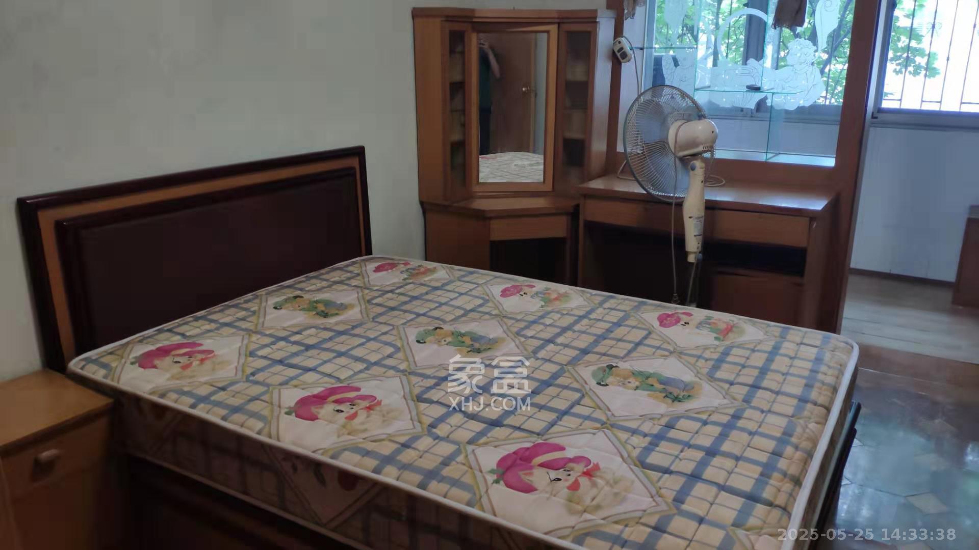 体育局宿舍  3室1厅1卫   2200.00元/月室内图