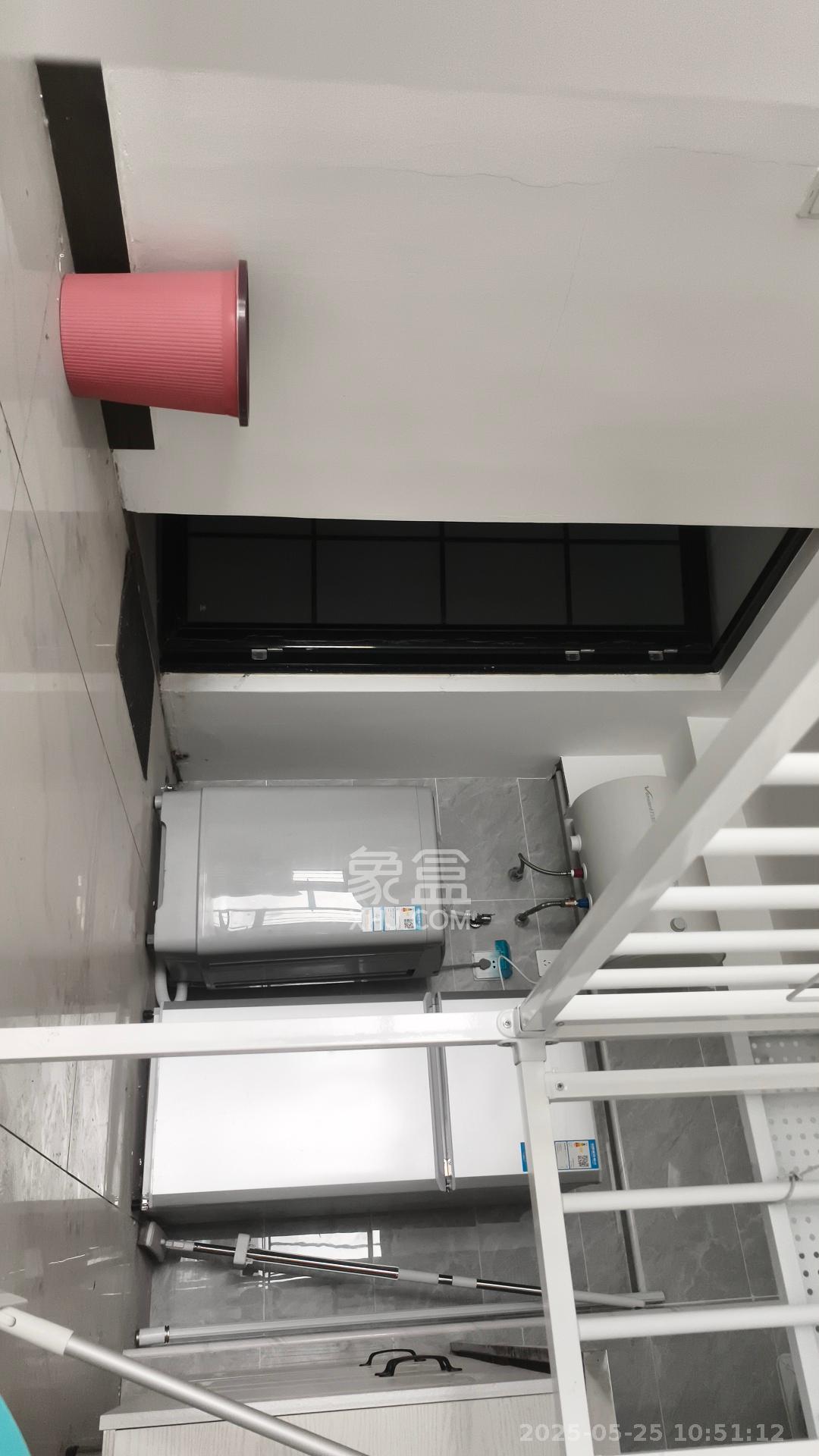 荣盛花语书苑  1室0厅1卫   1200.00元/月室内图