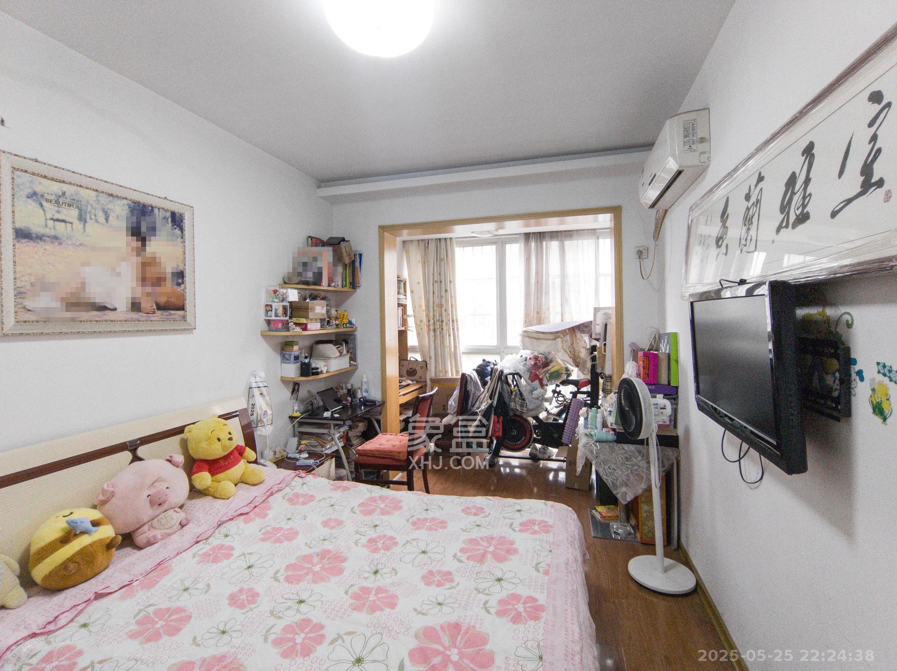 万丽景园 2室2厅1卫 70.0万 万丽景园 2室2厅1卫 70.0万卧室