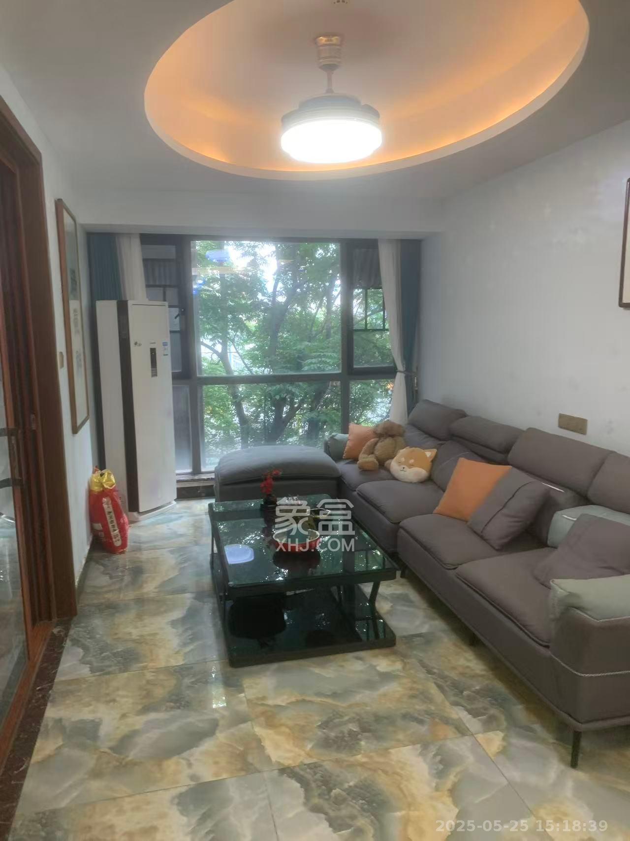 保利国际广场  4室2厅1卫    8000.0元/月 保利国际广场  4室2厅1卫    8000.0元/月