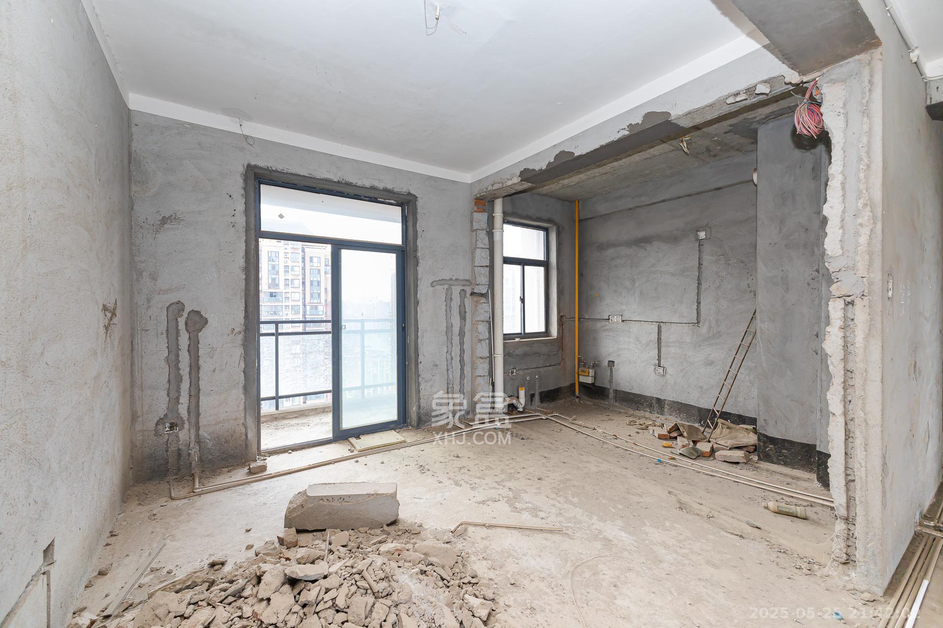 珠江东方明珠(新地东方明珠)一二期 4室2厅2卫 116.5万 珠江东方明珠(新地东方明珠)一二期 4室2厅2卫 116.5万厨房