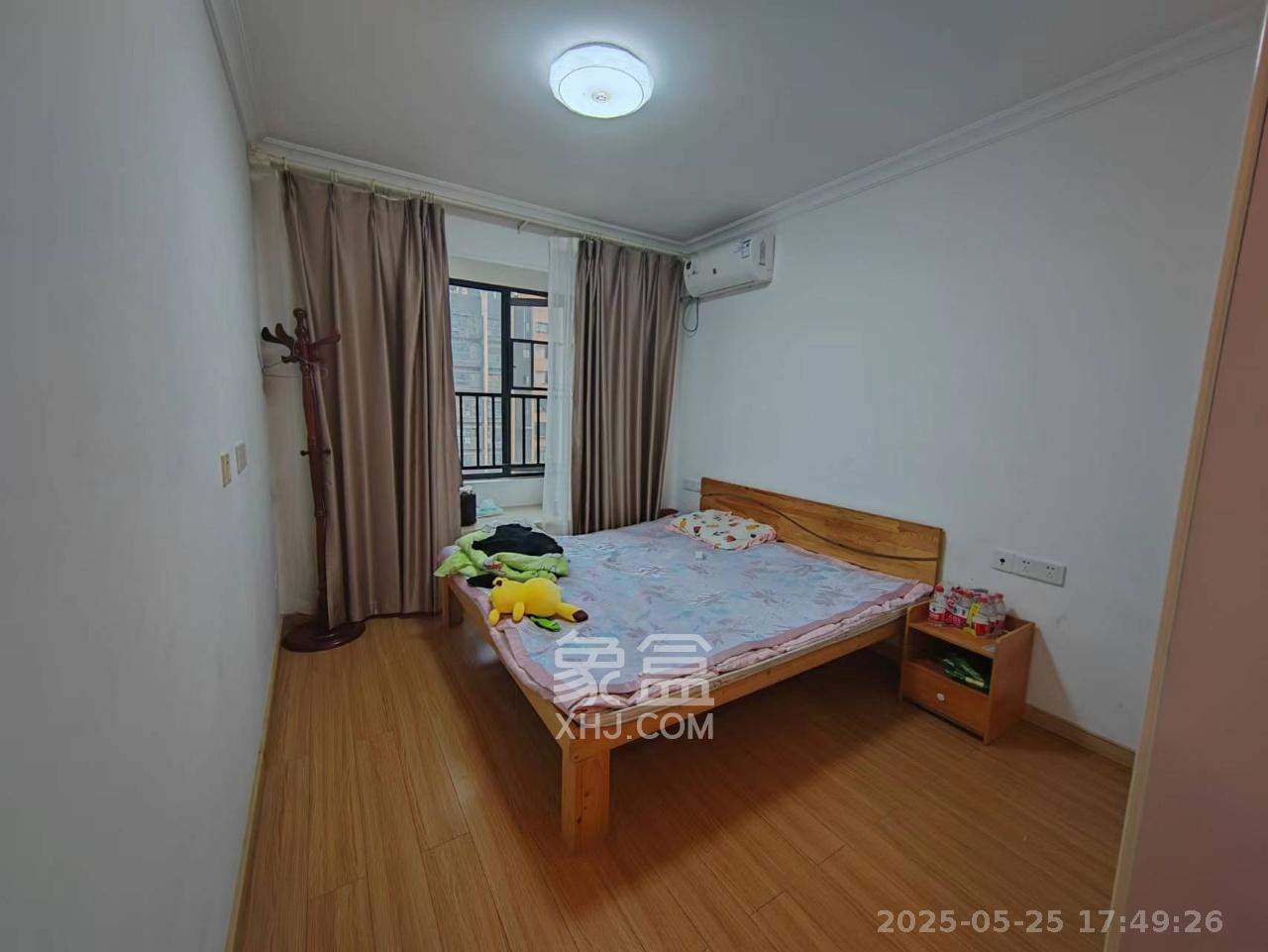 万科魅力之城  3室2厅2卫   2500.00元/月室内图