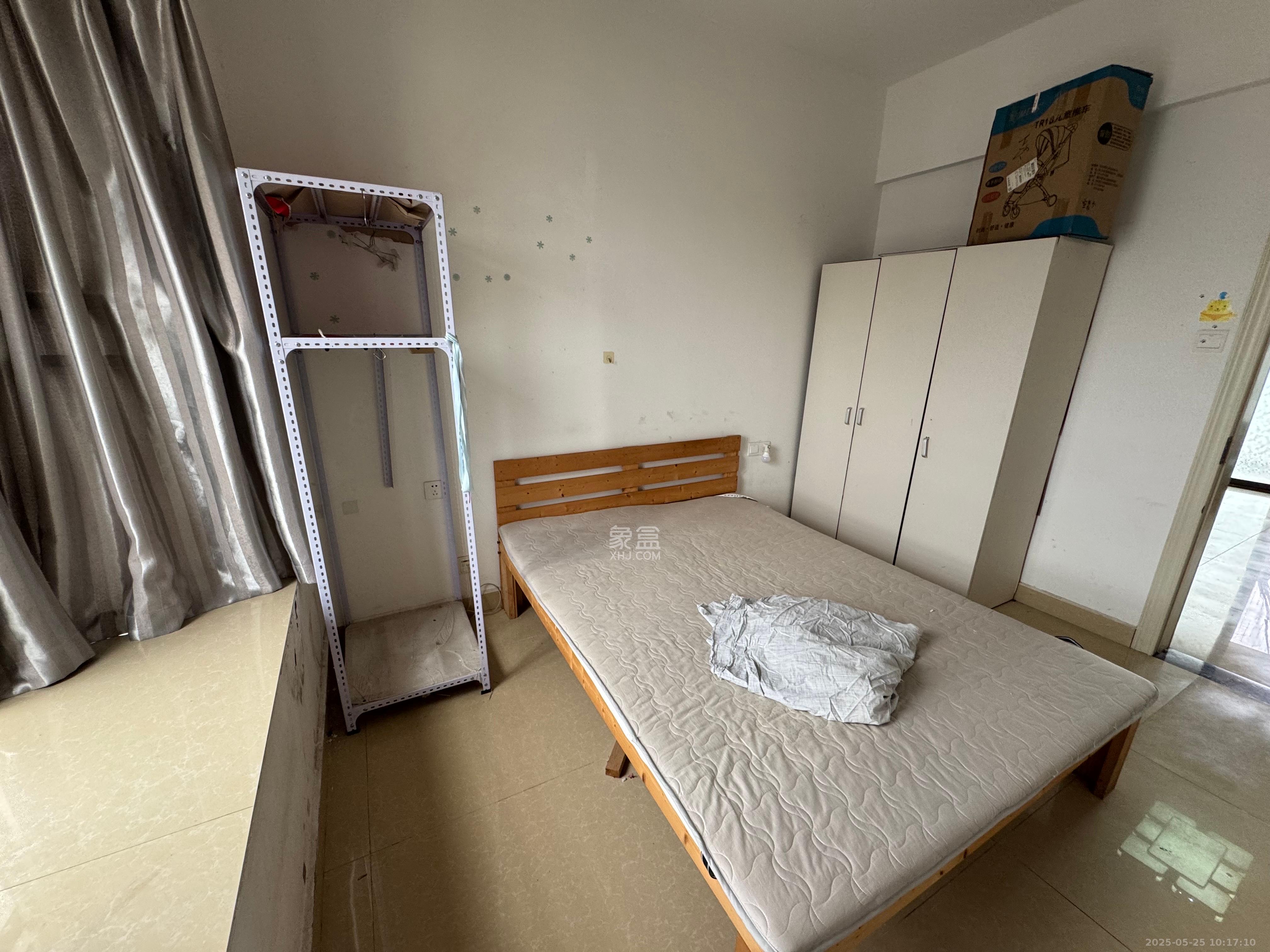 江山帝景雅典 3室2厅2卫 2300.0元/月 江山帝景雅典 3室2厅2卫 2300.0元/月室内图