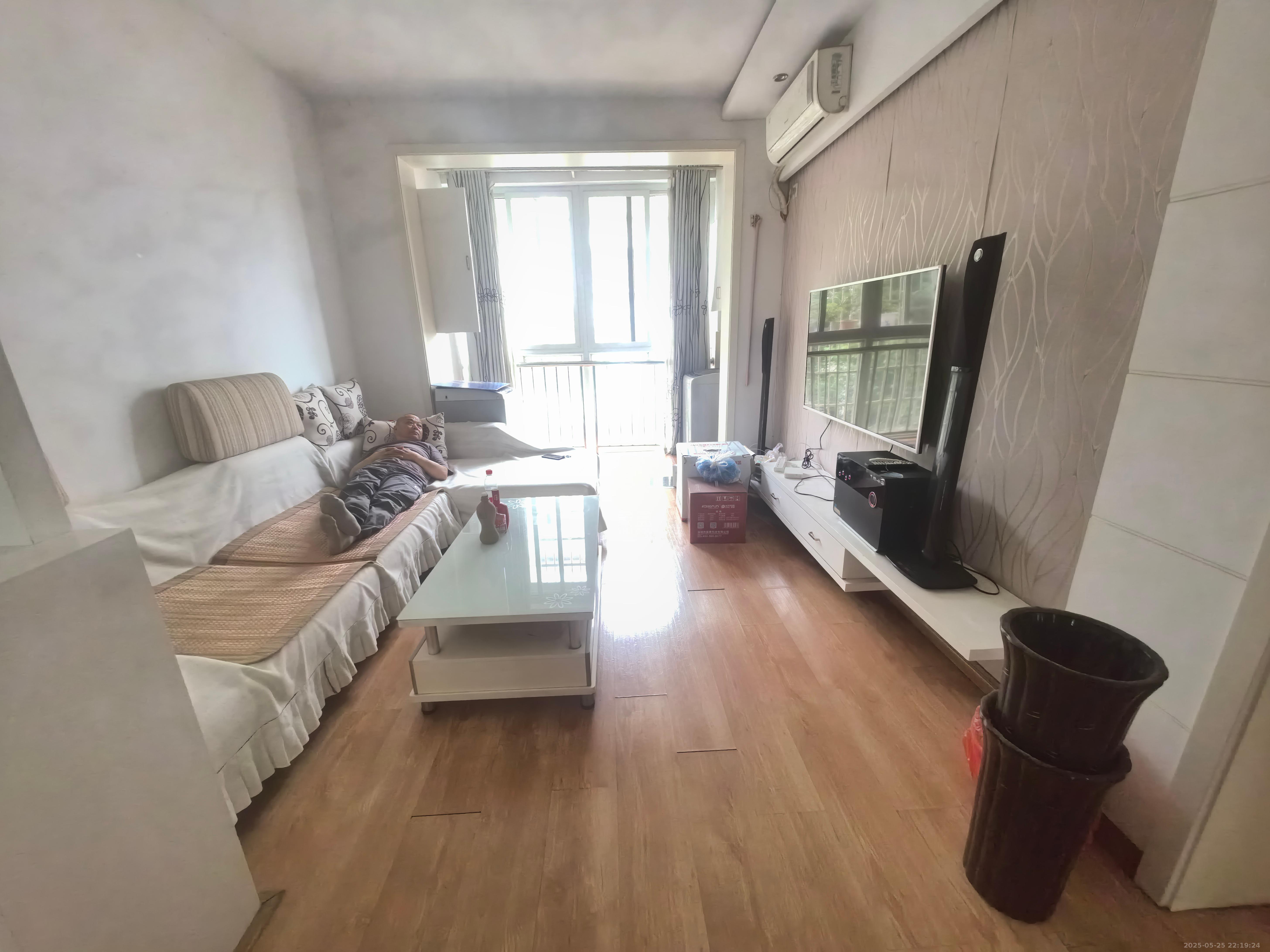 芙蓉丽景 2室2厅1卫 1300.0元/月 芙蓉丽景 2室2厅1卫 1300.0元/月室内图