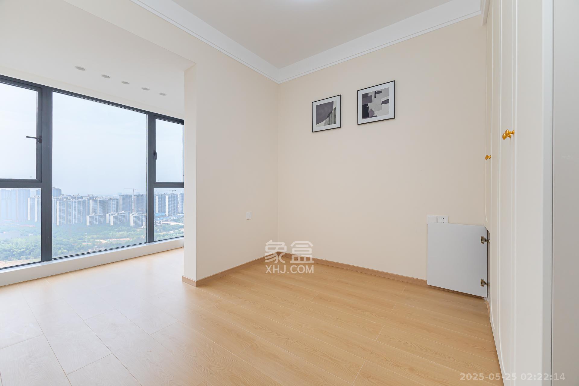 勤诚达新界 4室2厅1卫 109.8万 勤诚达新界 4室2厅1卫 109.8万卧室