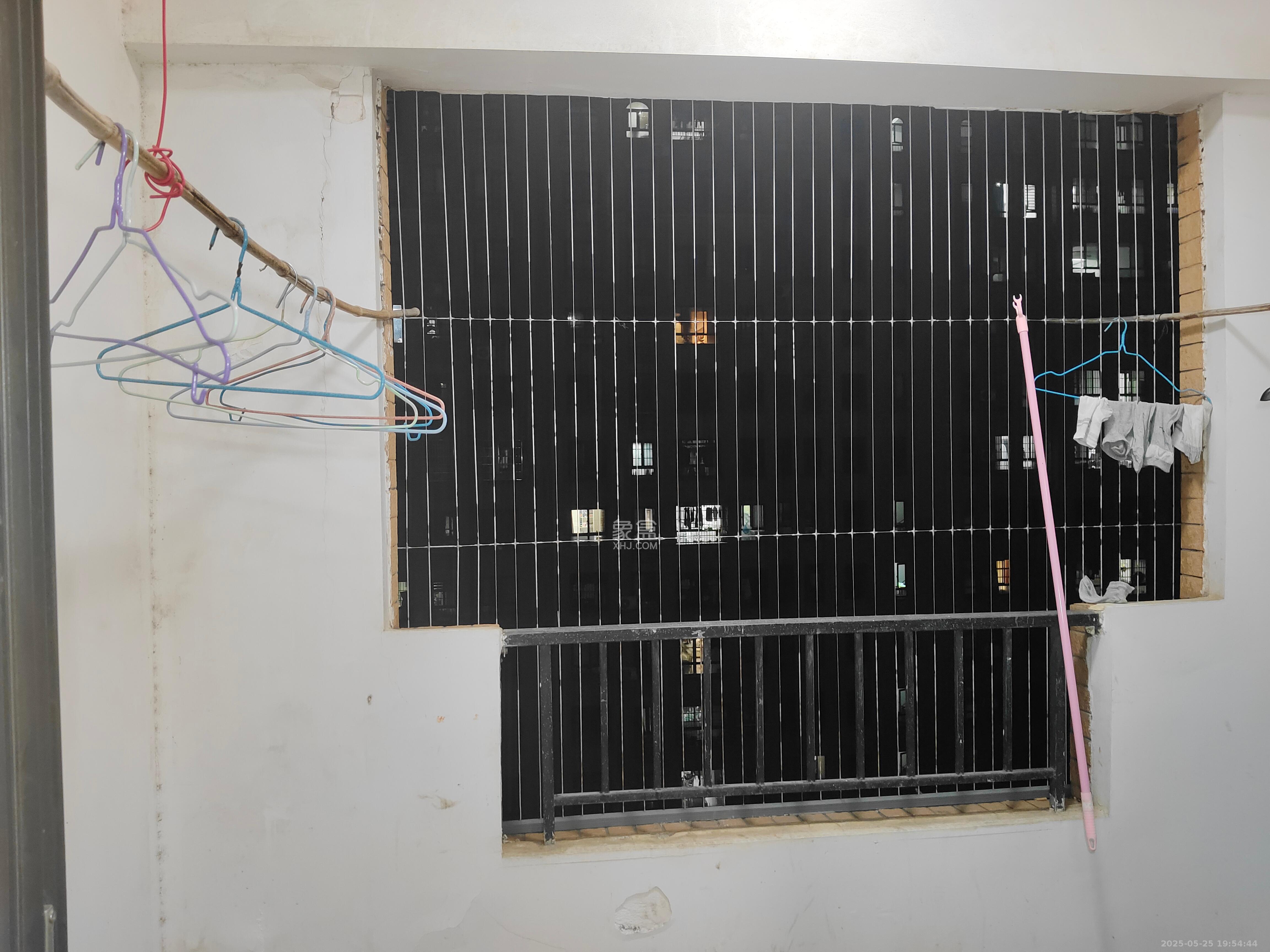 中信凯旋蓝岸(中信新城三期) 3室2厅1卫 1800.0元/月 中信凯旋蓝岸(中信新城三期) 3室2厅1卫 1800.0元/月室内图