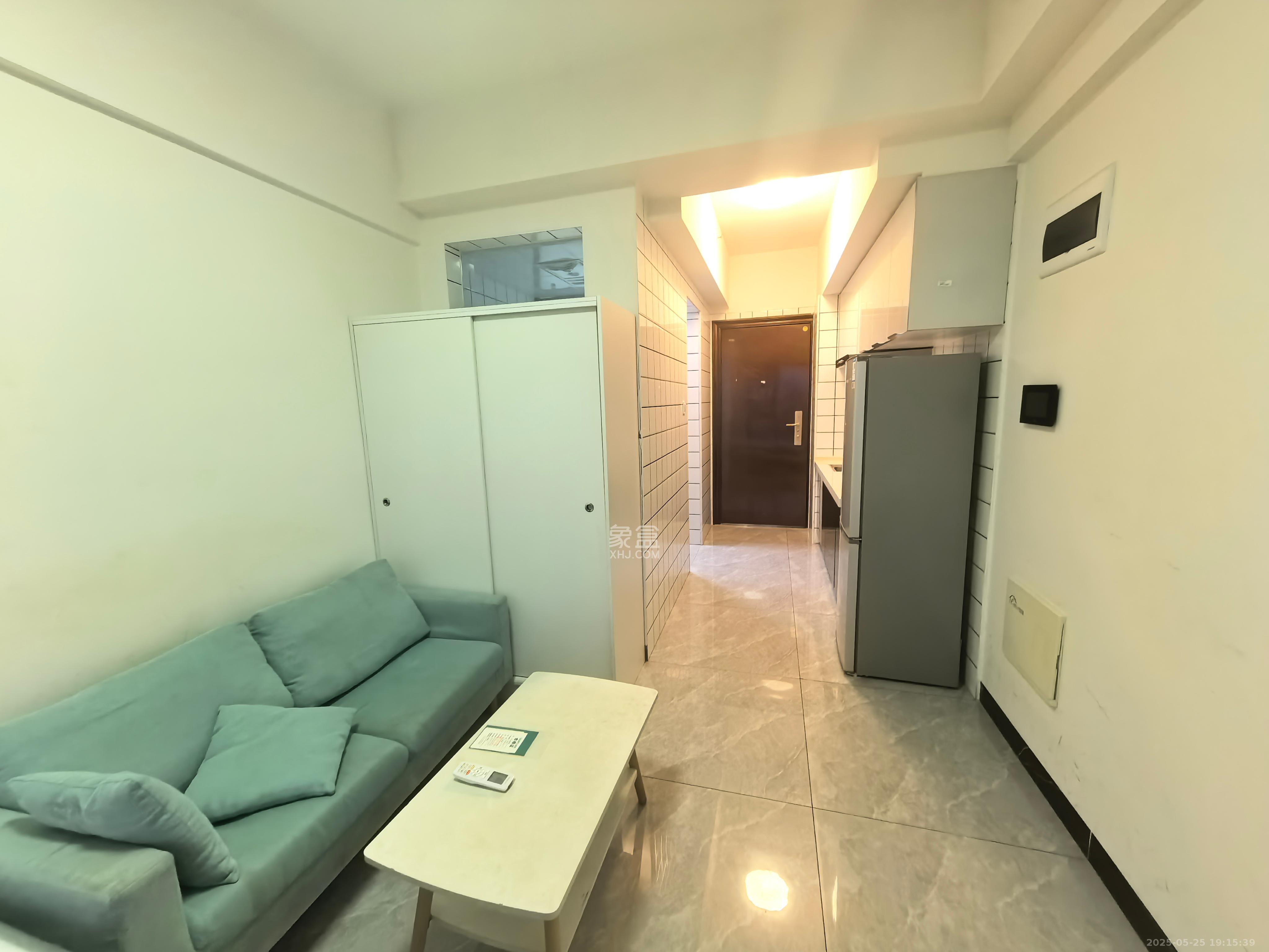 复地星光天地 1室0厅0卫 1700.0元/月 复地星光天地 1室0厅0卫 1700.0元/月室内图