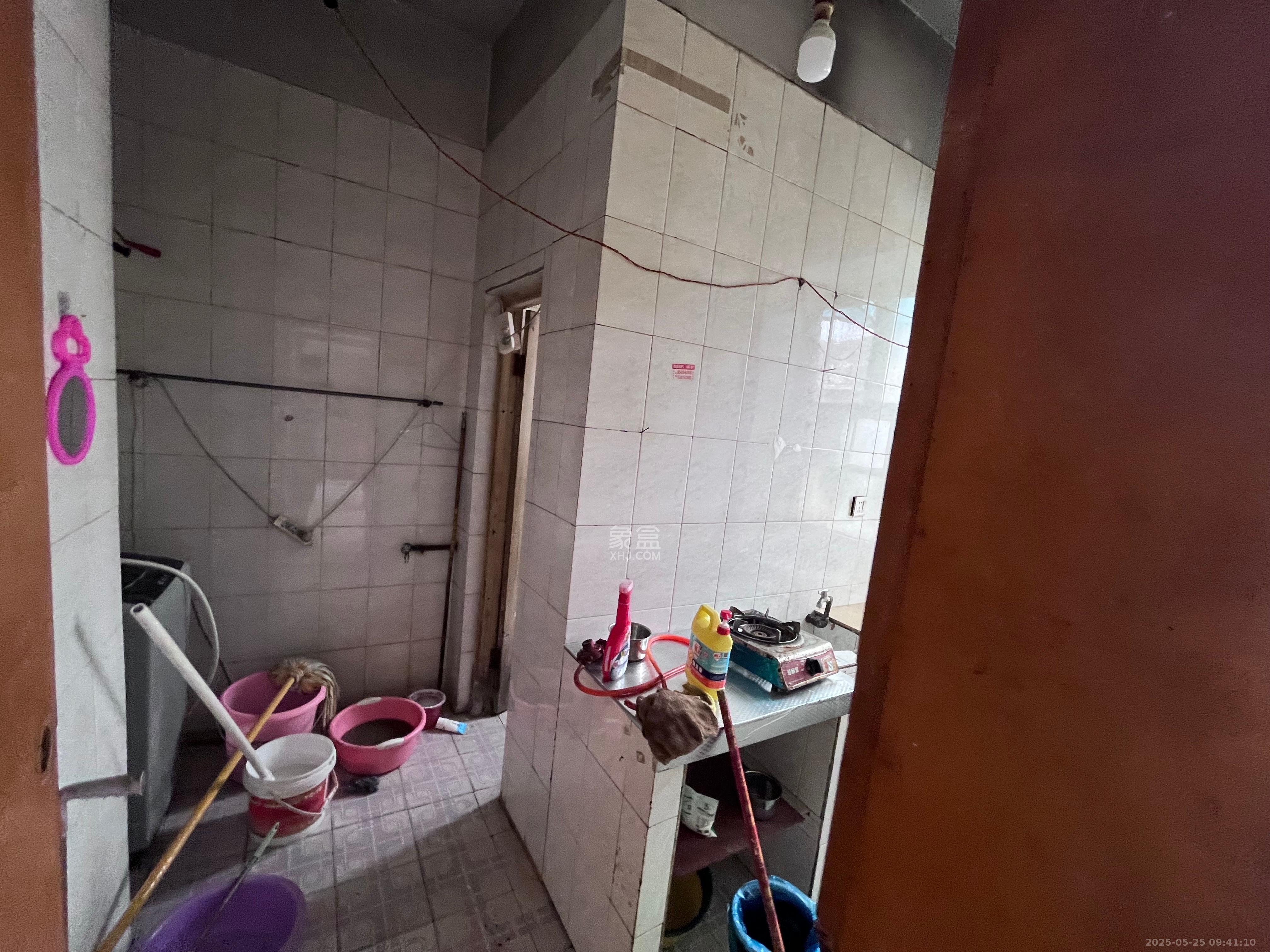 红星糖酒城 1室0厅0卫 1000.0元/月 红星糖酒城 1室0厅0卫 1000.0元/月室内图