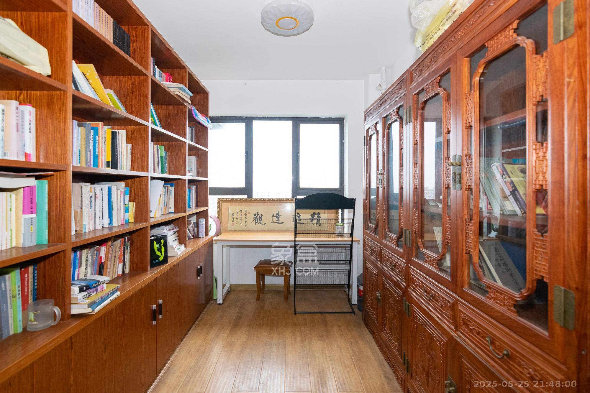 润和紫郡一期  4室2厅1卫    110.0万卧室