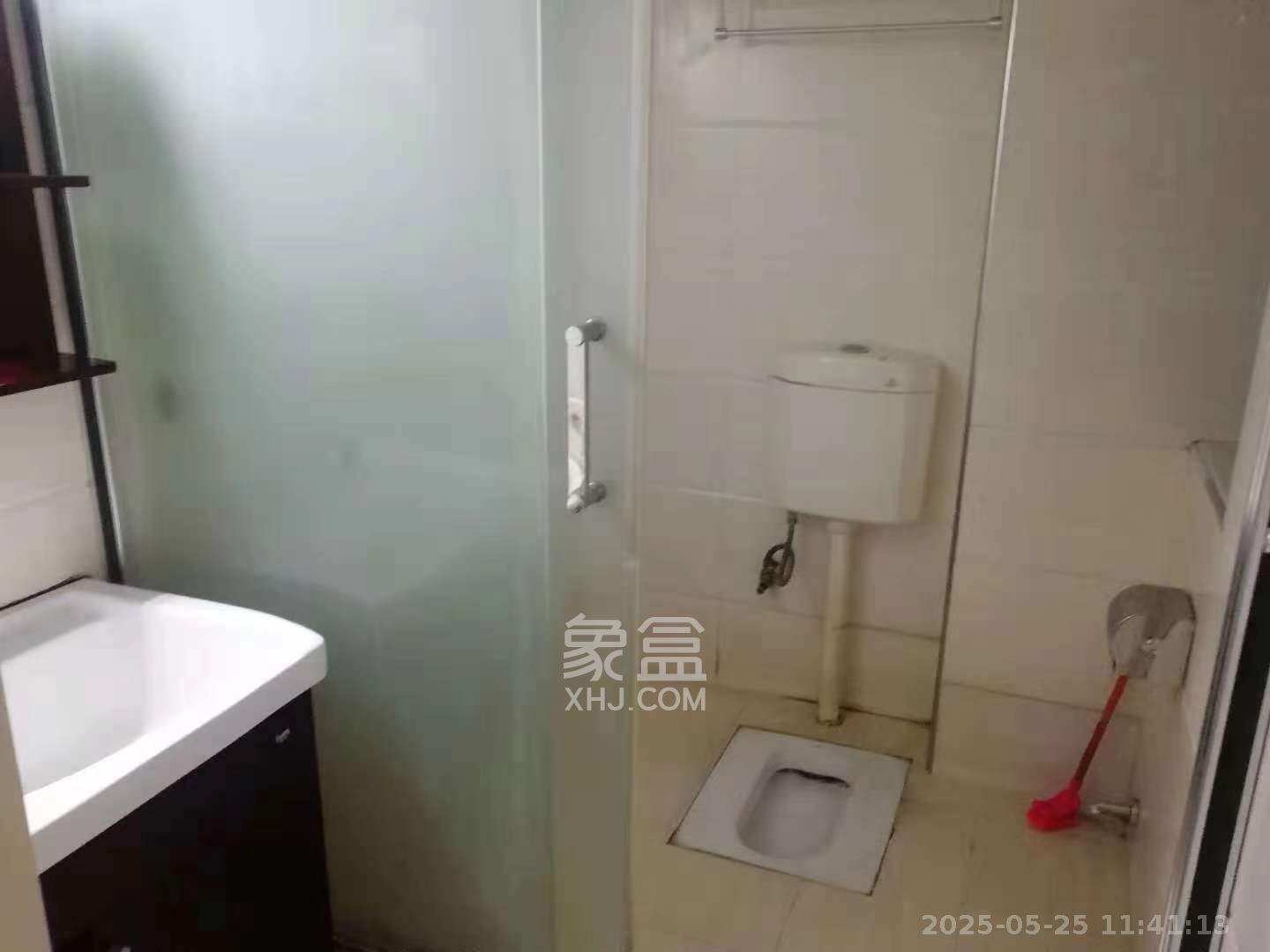 西城龙庭  3室2厅1卫   2500.00元/月室内图