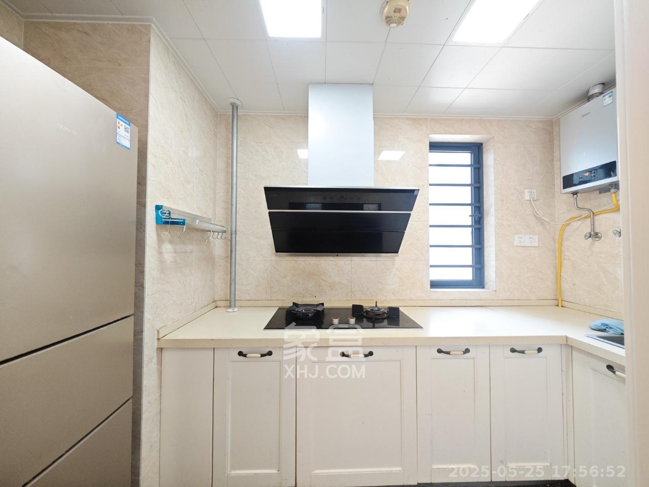 万科魅力之城观澜里 2室2厅1卫 2500.0元/月 万科魅力之城观澜里 2室2厅1卫 2500.0元/月室内图